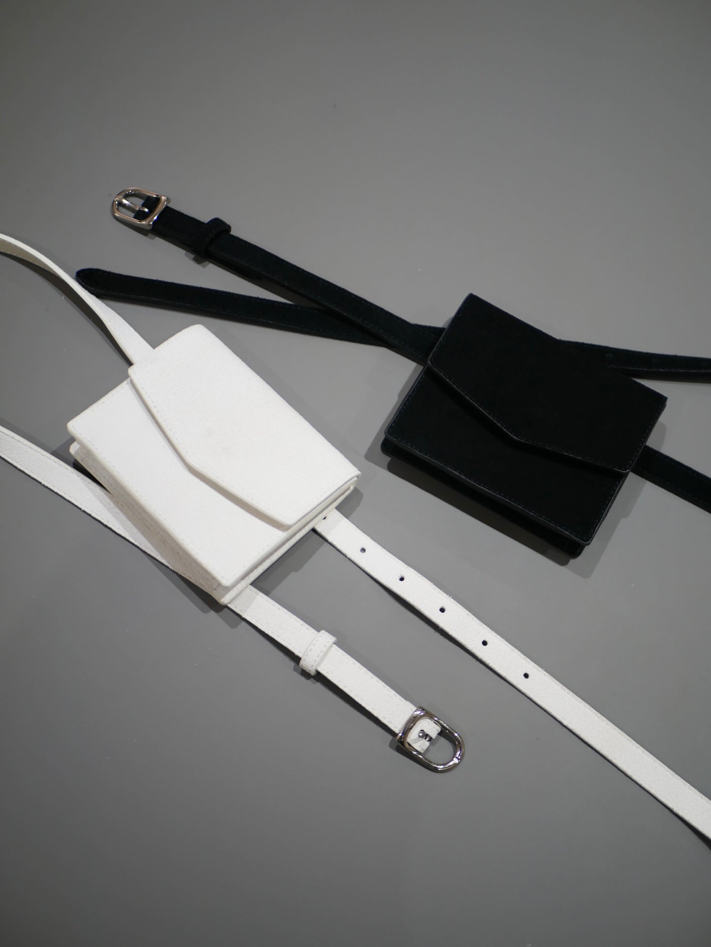 〔rich〕Two-way leather pouch belt
