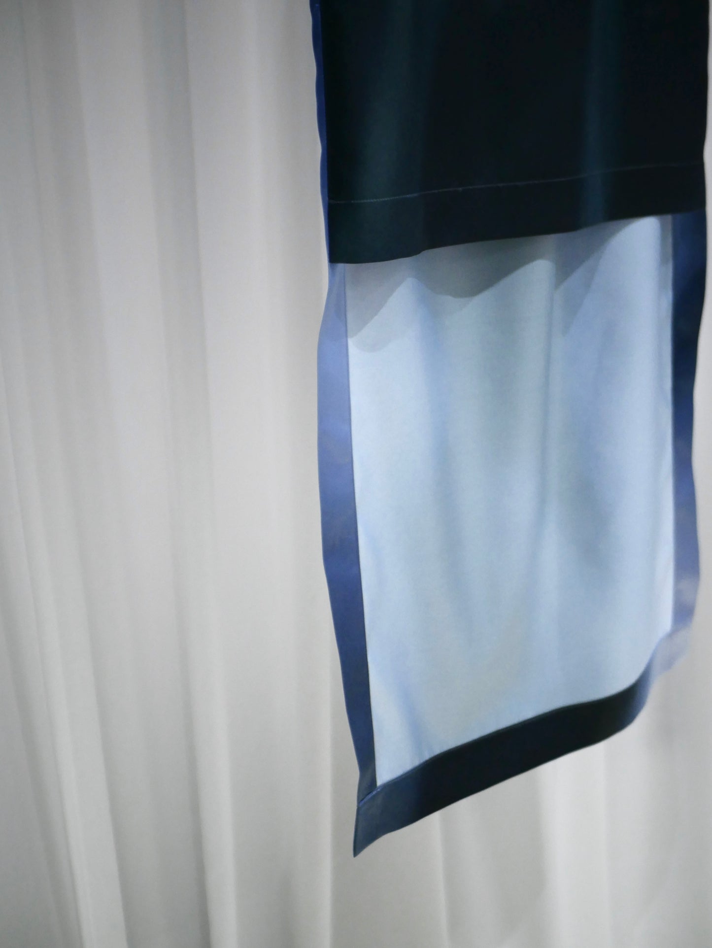 〔rich〕Dripping tight skirt (Print)「光をすべらせ、輪郭を遊ぶ」