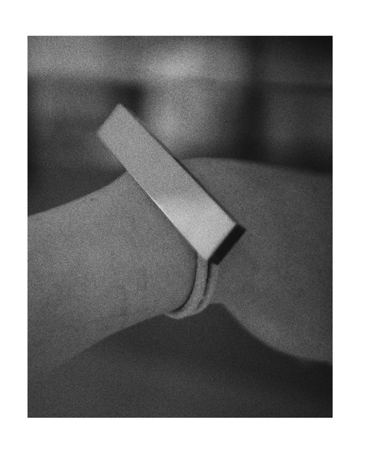 再販予定無し・完売後終売【Last one】〔small article〕Seam Hair tie「透きとおる構造」