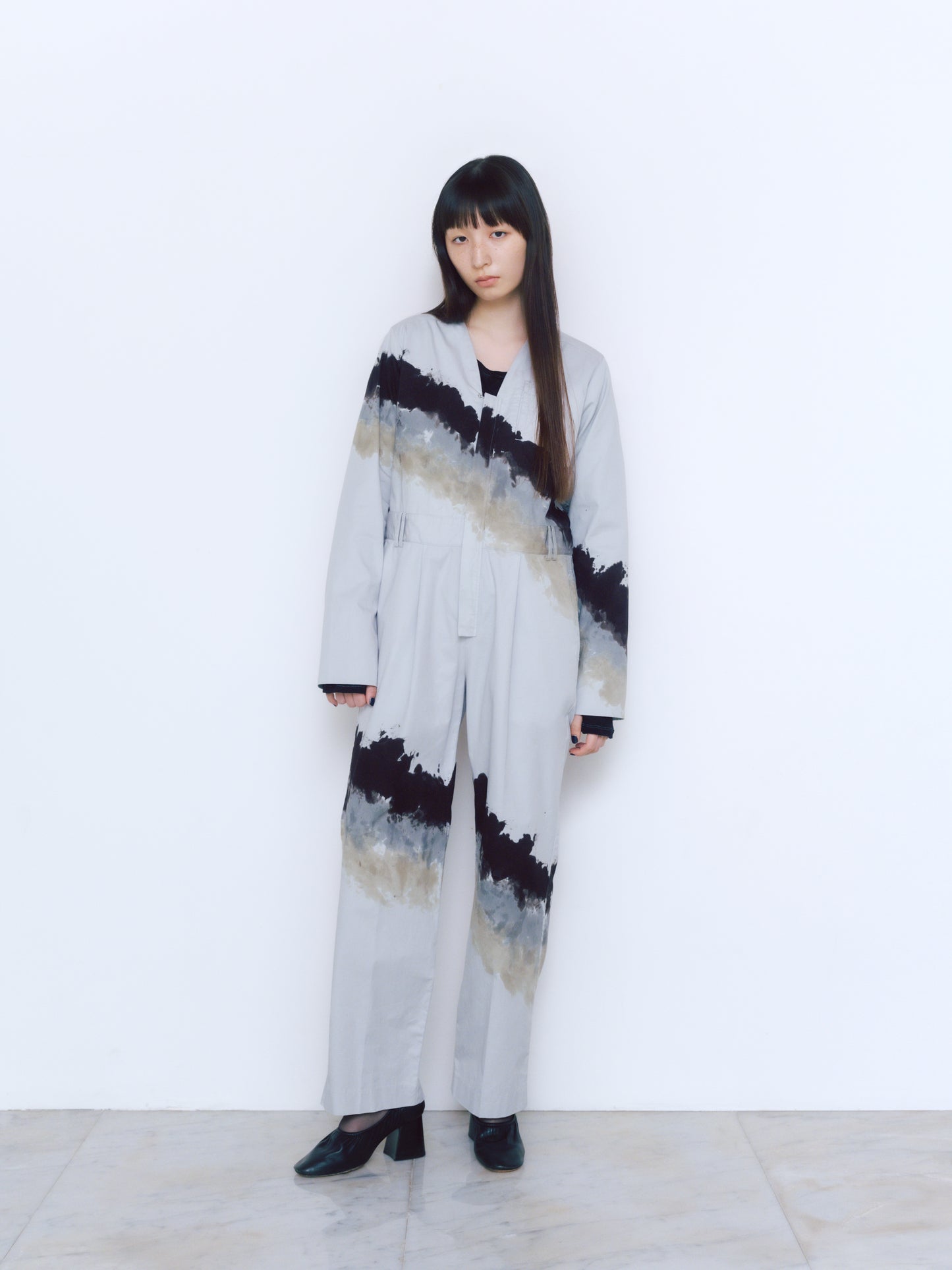 〔plain〕Plain V neck jump suits