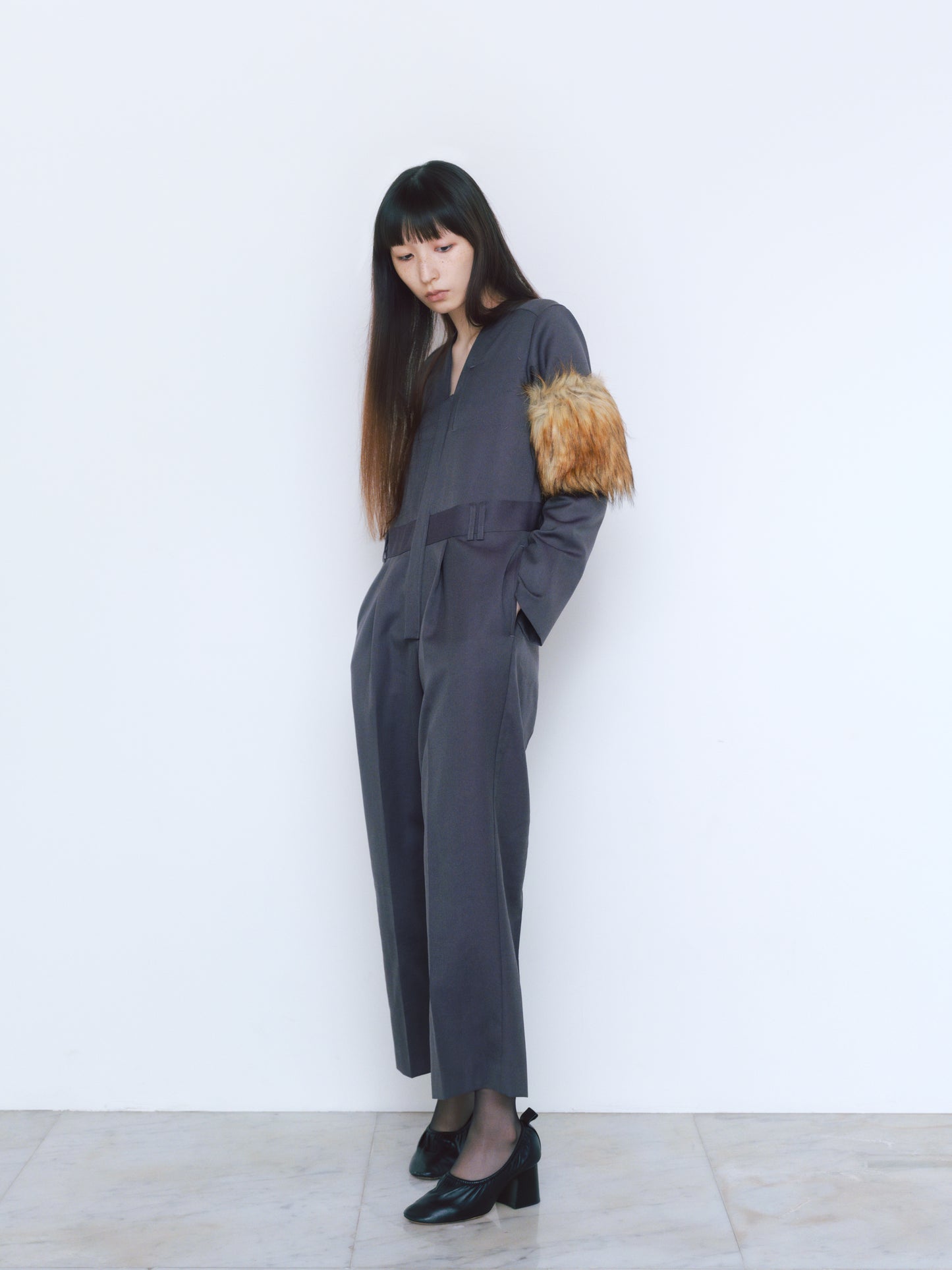 〔plain〕Plain V neck jump suits