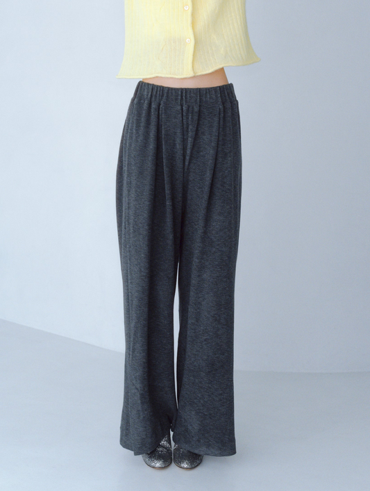 〔louise〕Louise slit hem pants「くつろぎに寄り添う」