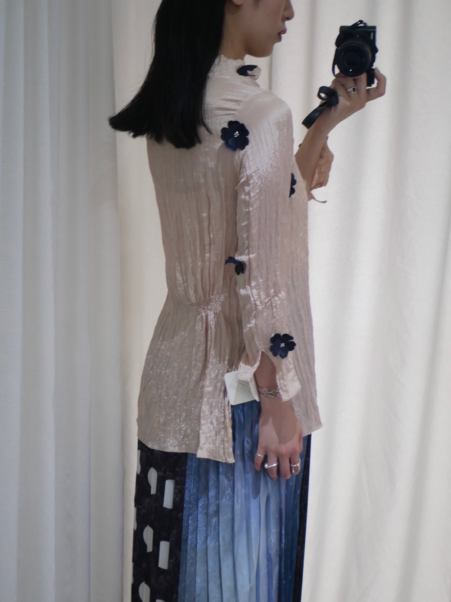 【Last one】 〔rich〕Flower long sleeve tops 【One of a kind】