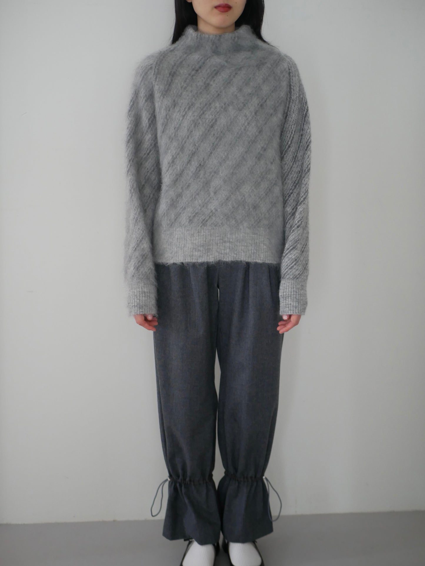 〔rich〕Mohair knit pullover〔Hair〕「静けさの中で揺れる白の記憶」