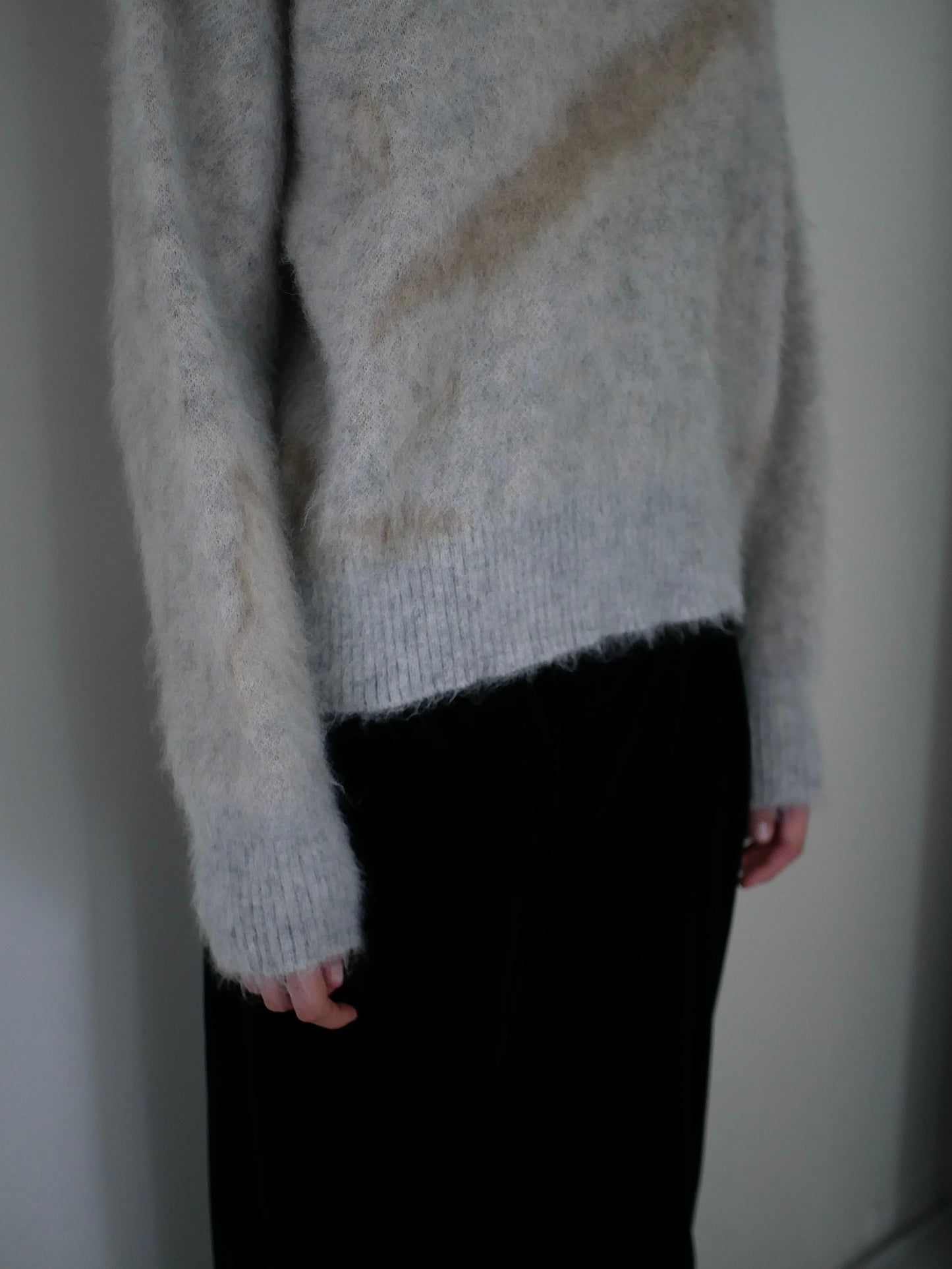 〔rich〕Mohair knit pullover〔Horse〕「ぼんやりと、美しく存在する」