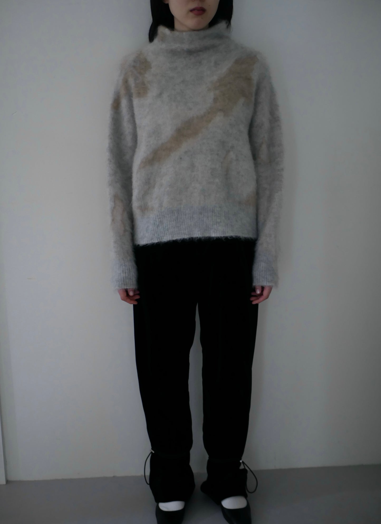 〔rich〕Mohair knit pullover〔Horse〕「ぼんやりと、美しく存在する」