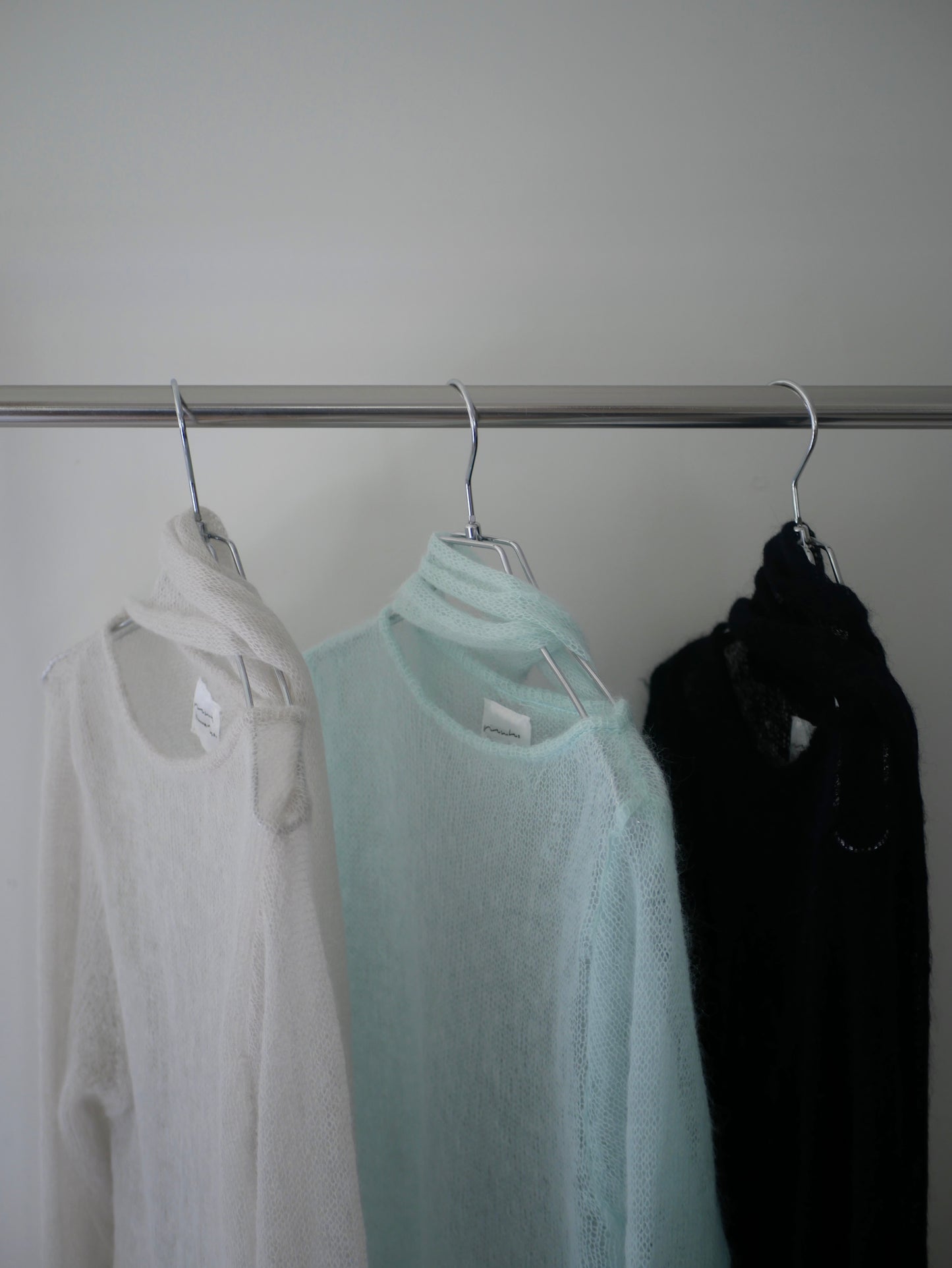 〔plain〕 Muffler high gauge kid mohair knit