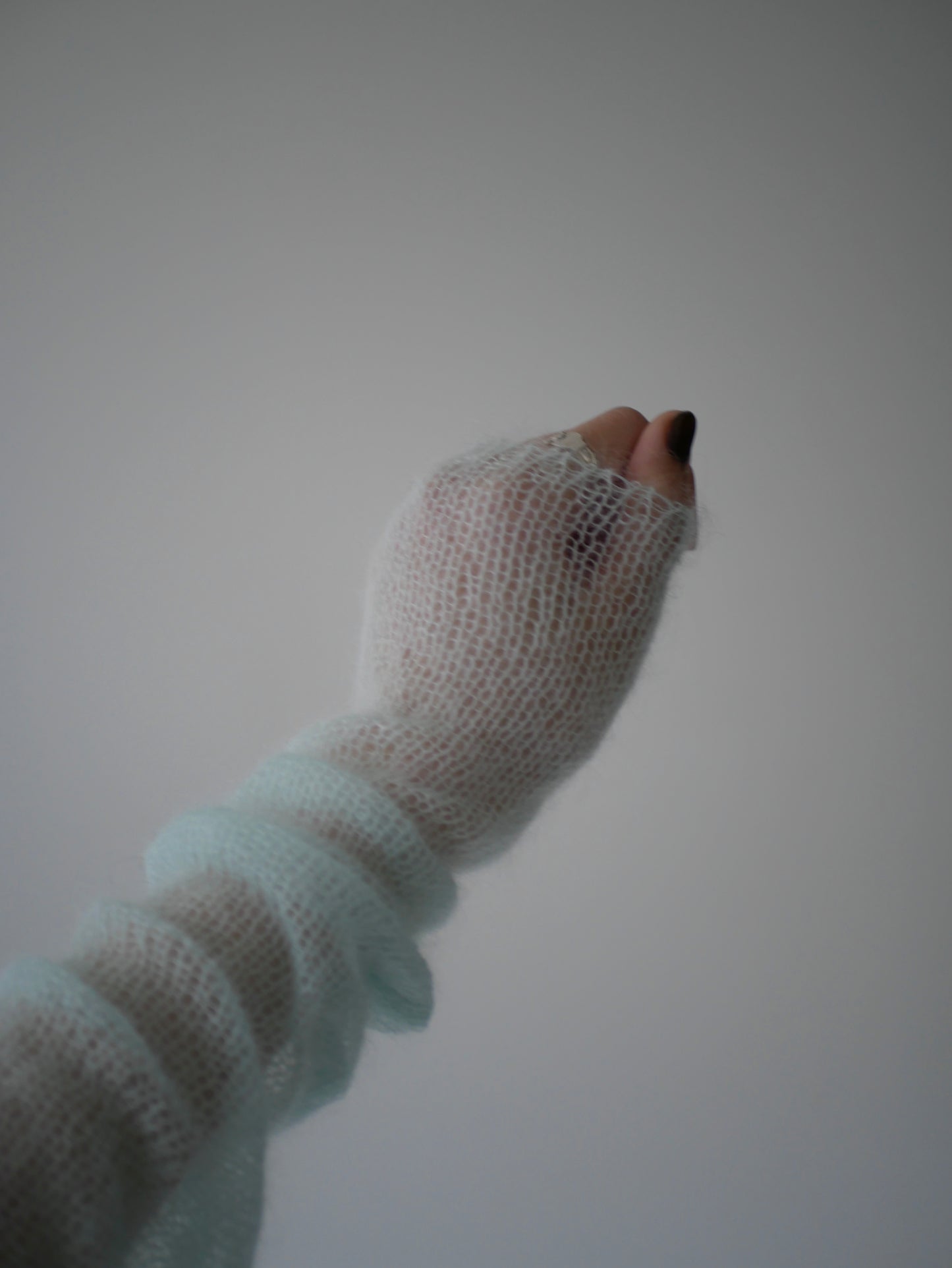 【Last one】〔plain〕 Muffler high gauge kid mohair knit「レイヤーの主役」