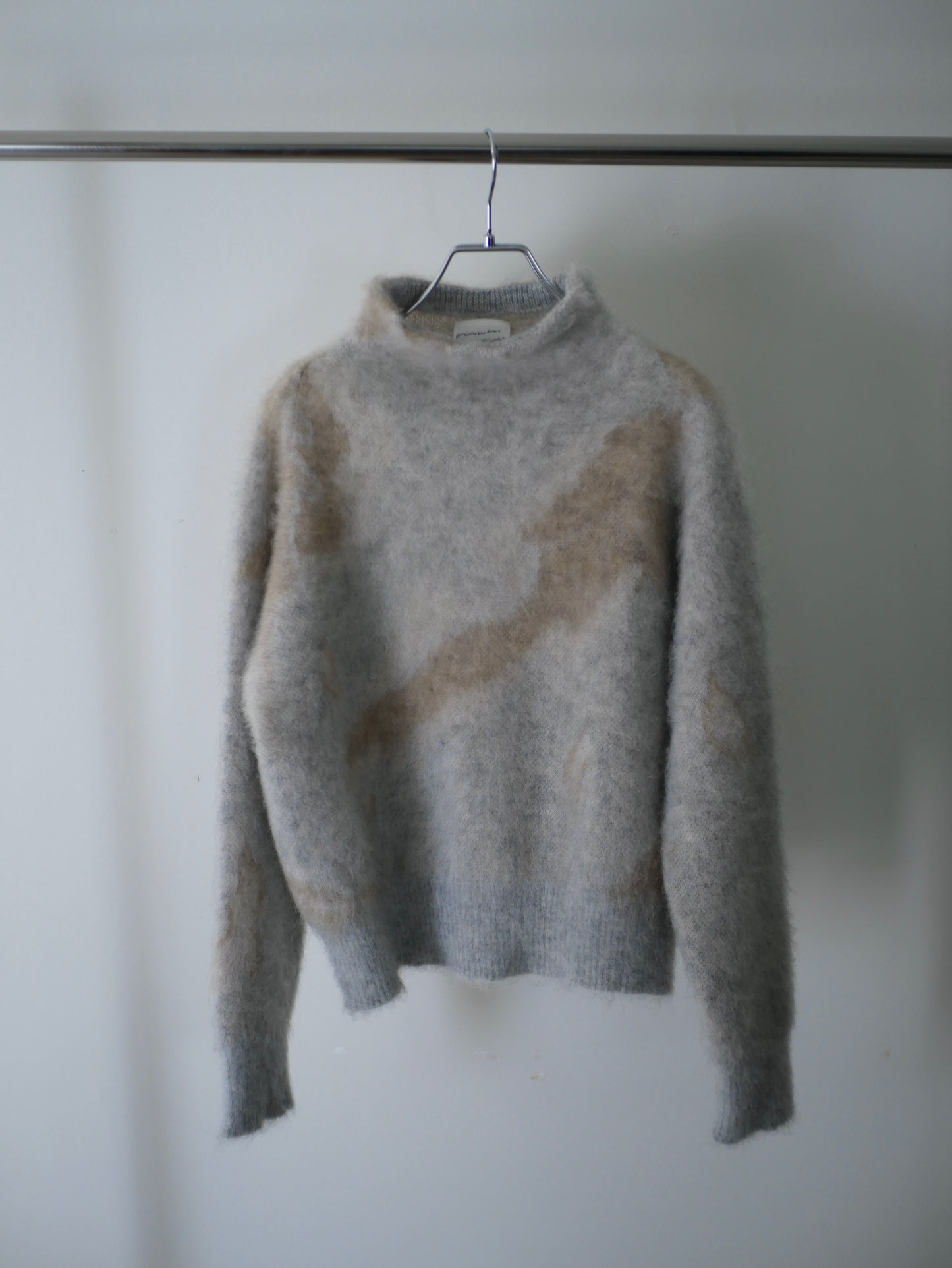 〔rich〕Mohair knit pullover〔Horse〕「ぼんやりと、美しく存在する」