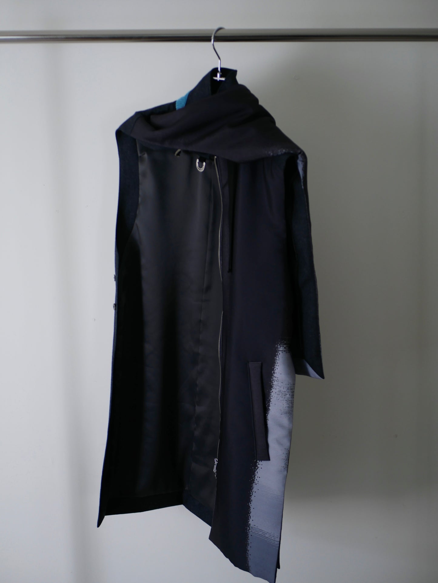 【Last one】〔plain〕 Slit inner vest