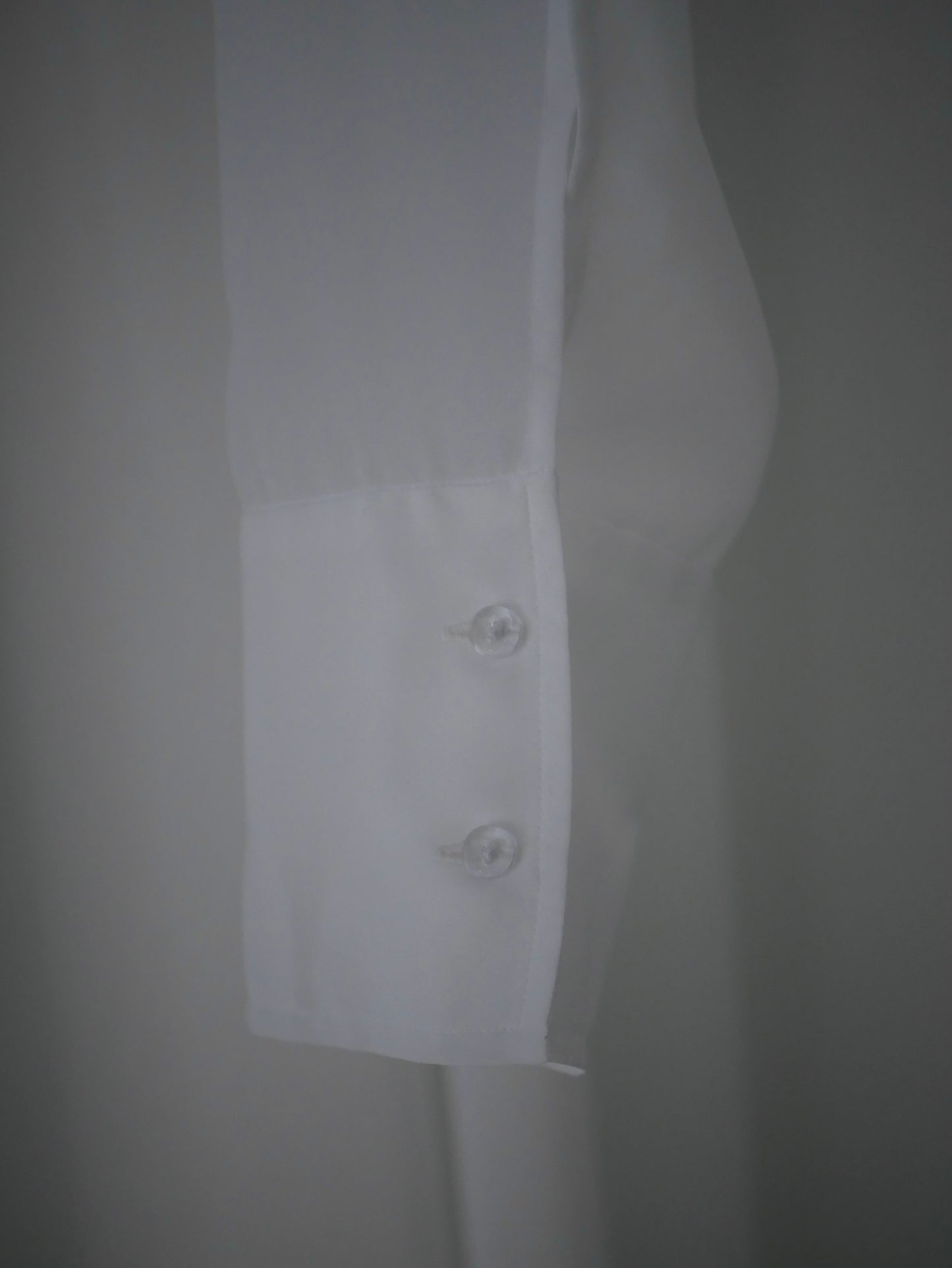 〔plain〕Arm cape tops〔cover〕「肌を透かす軽やかさ」