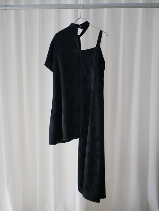 【Last one】〔rich〕Docking one-piece 「ゆらぎと構築、そのどちらも」