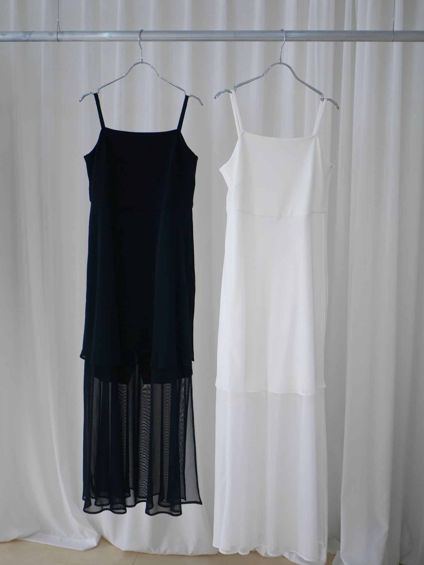 〔plain〕Sheer half jump suit「透ける余韻、重ねる静寂」