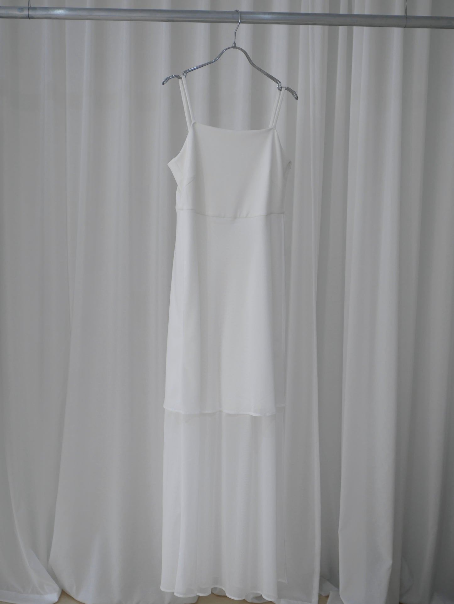 〔plain〕Sheer half jump suit「透ける余韻、重ねる静寂」