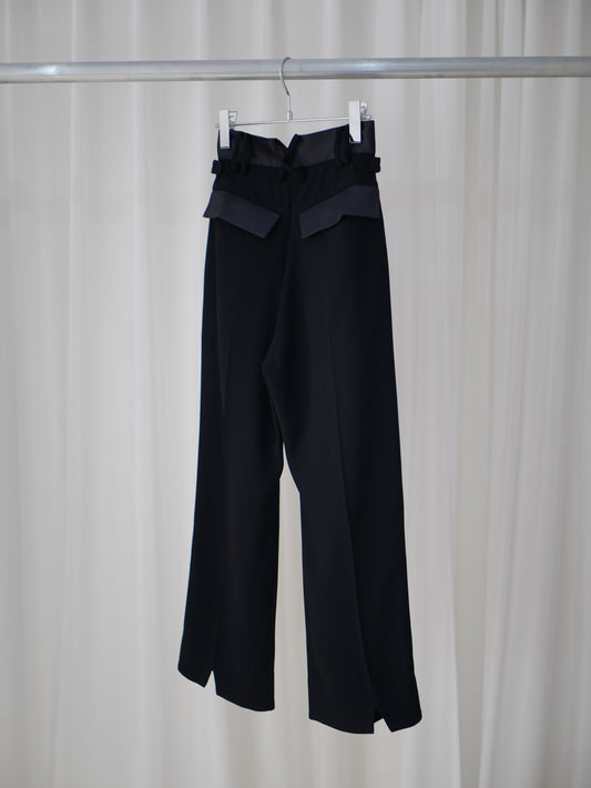 〔plain〕Satin tuck slacks〔plain〕Black「軽やかに潔く」