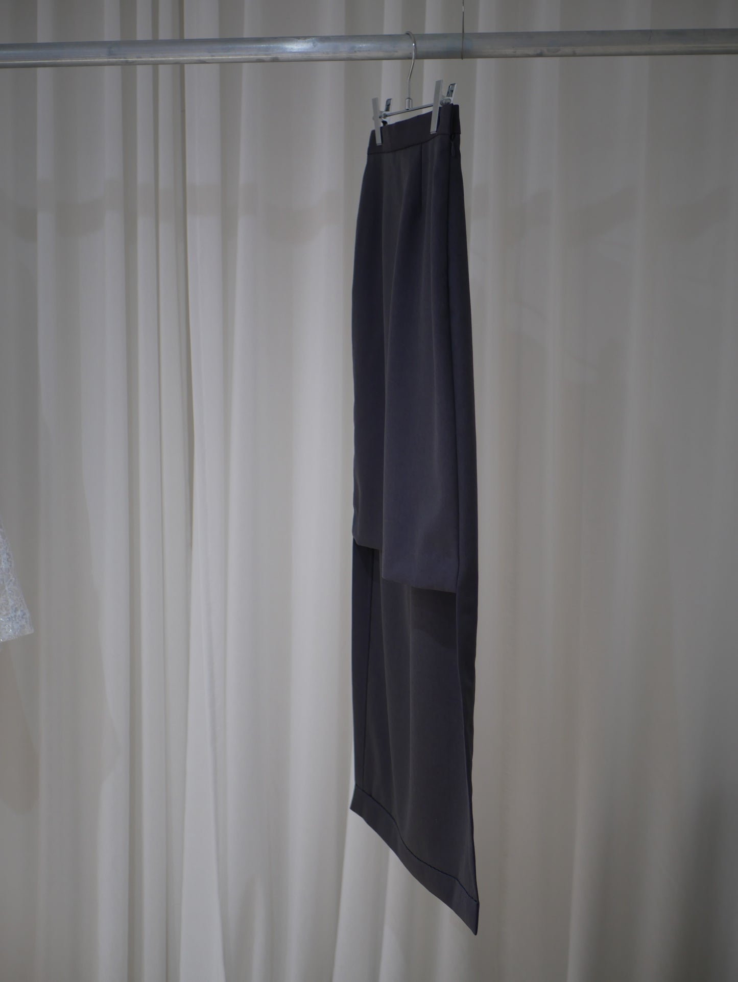 〔plain〕Dripping tight skirt (Wool)「素のままを品よく尖らせる」