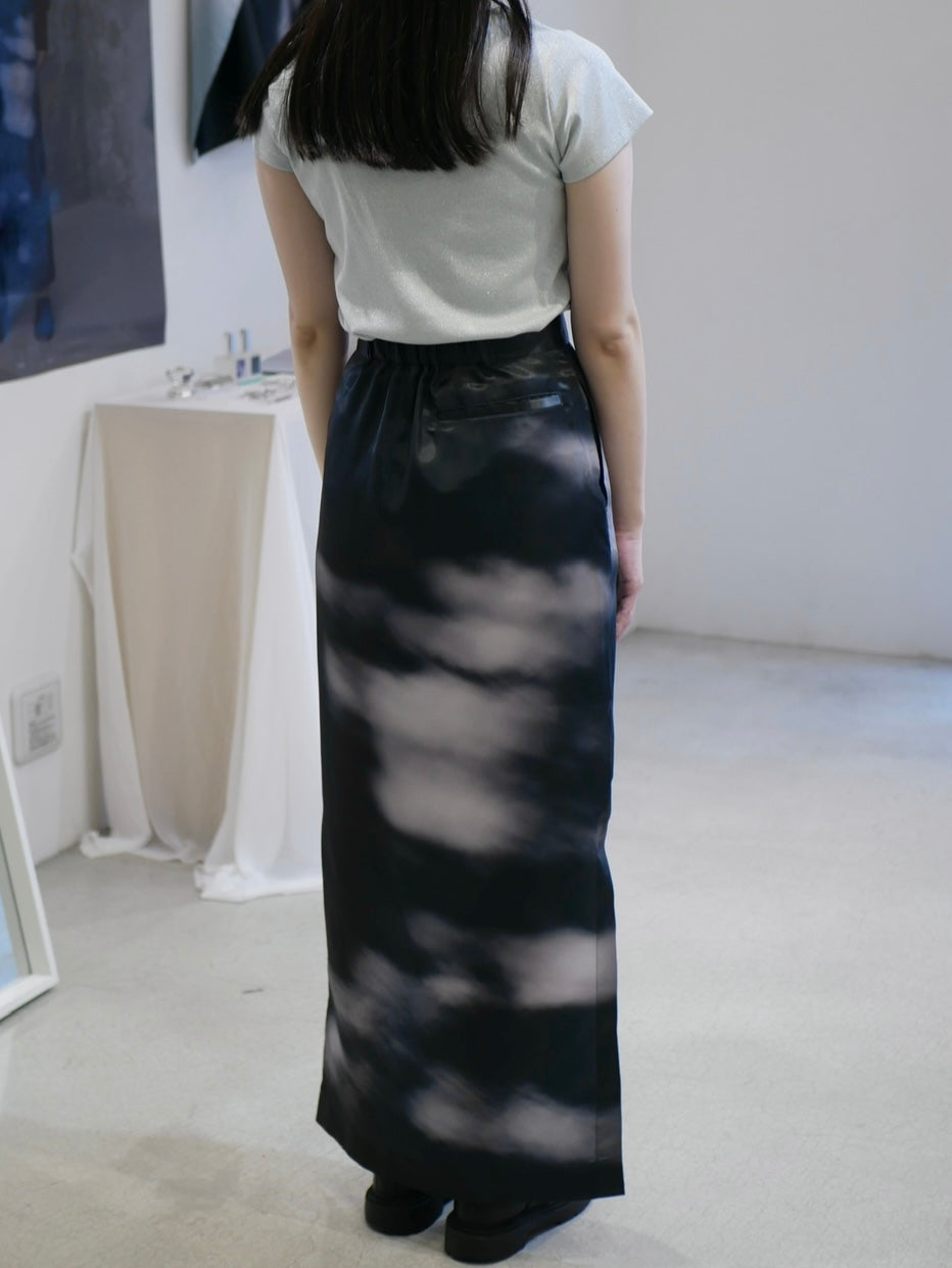 〔rich〕Dripping tight skirt (Print)「光をすべらせ、輪郭を遊ぶ」