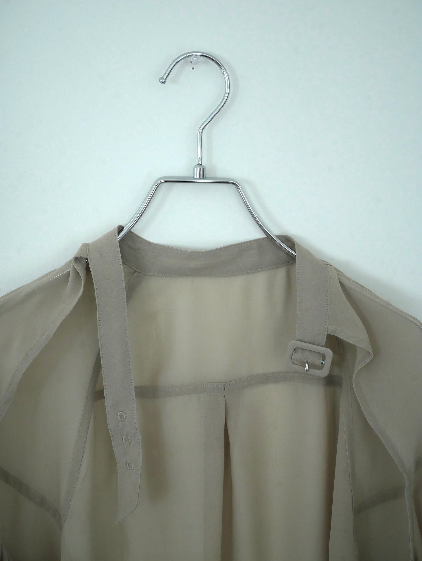 〔plain〕Arm cape tops