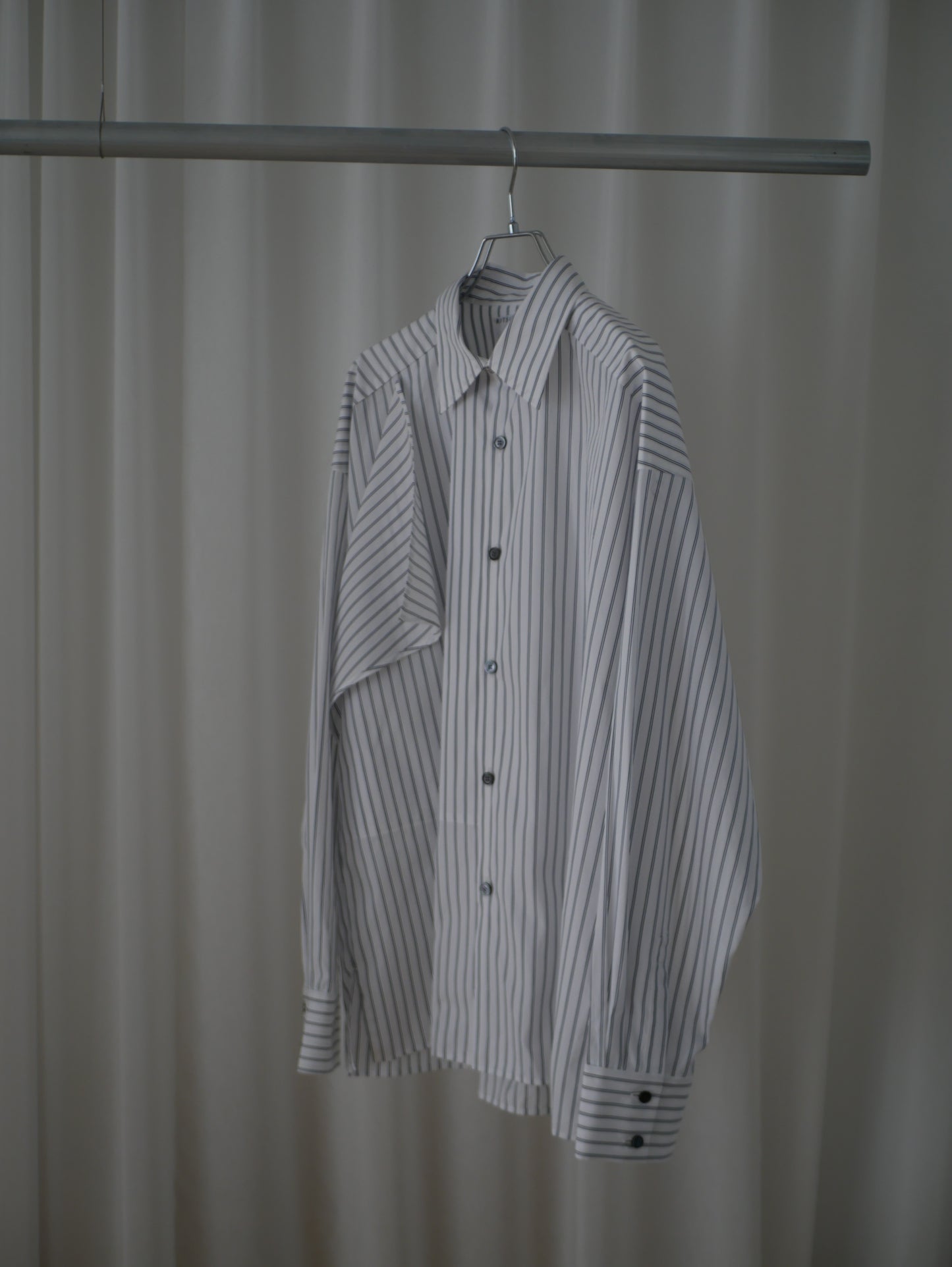 〔plain〕Drooping box shirts・unisex