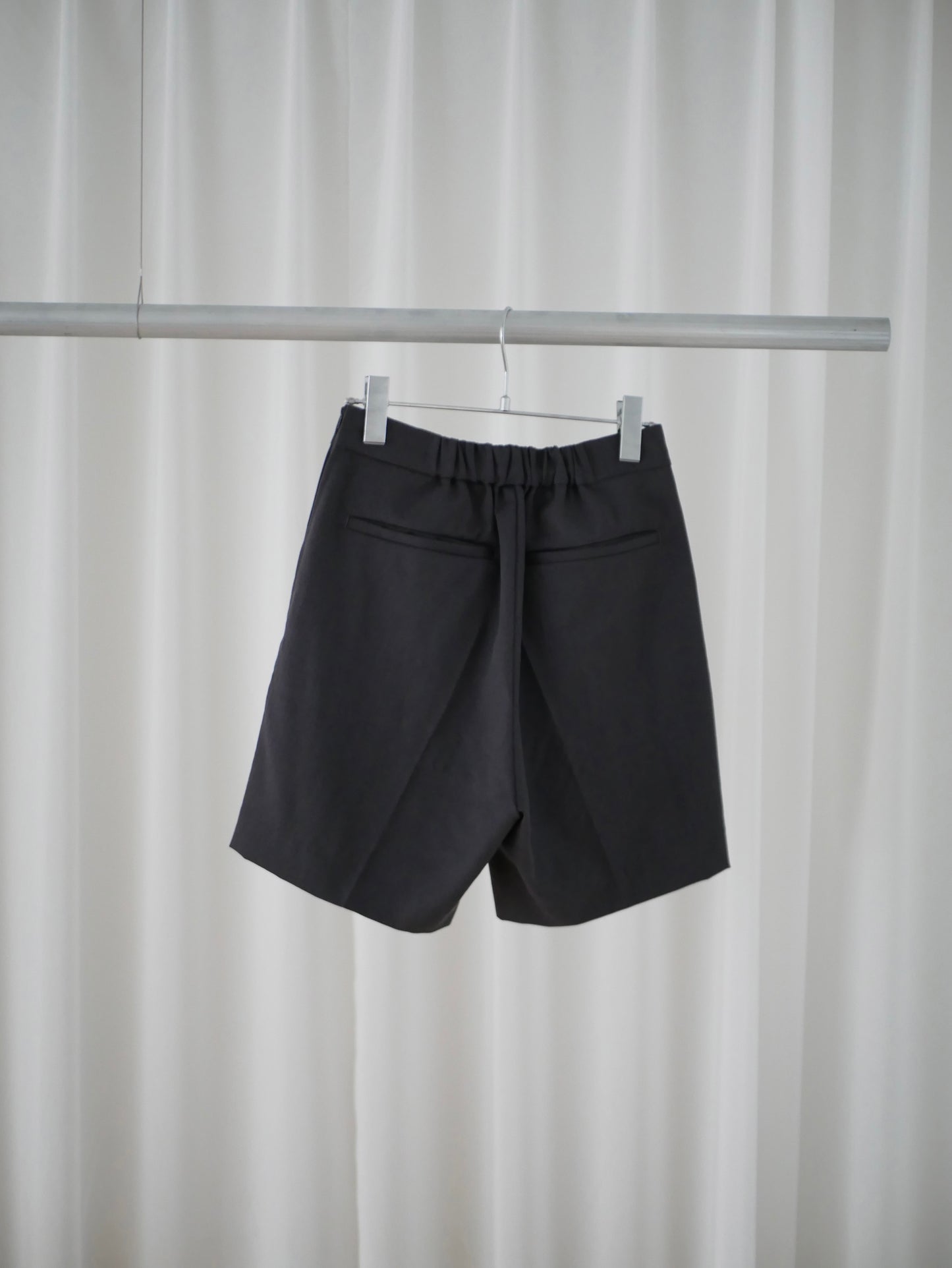 〔plain〕Plain short pants
