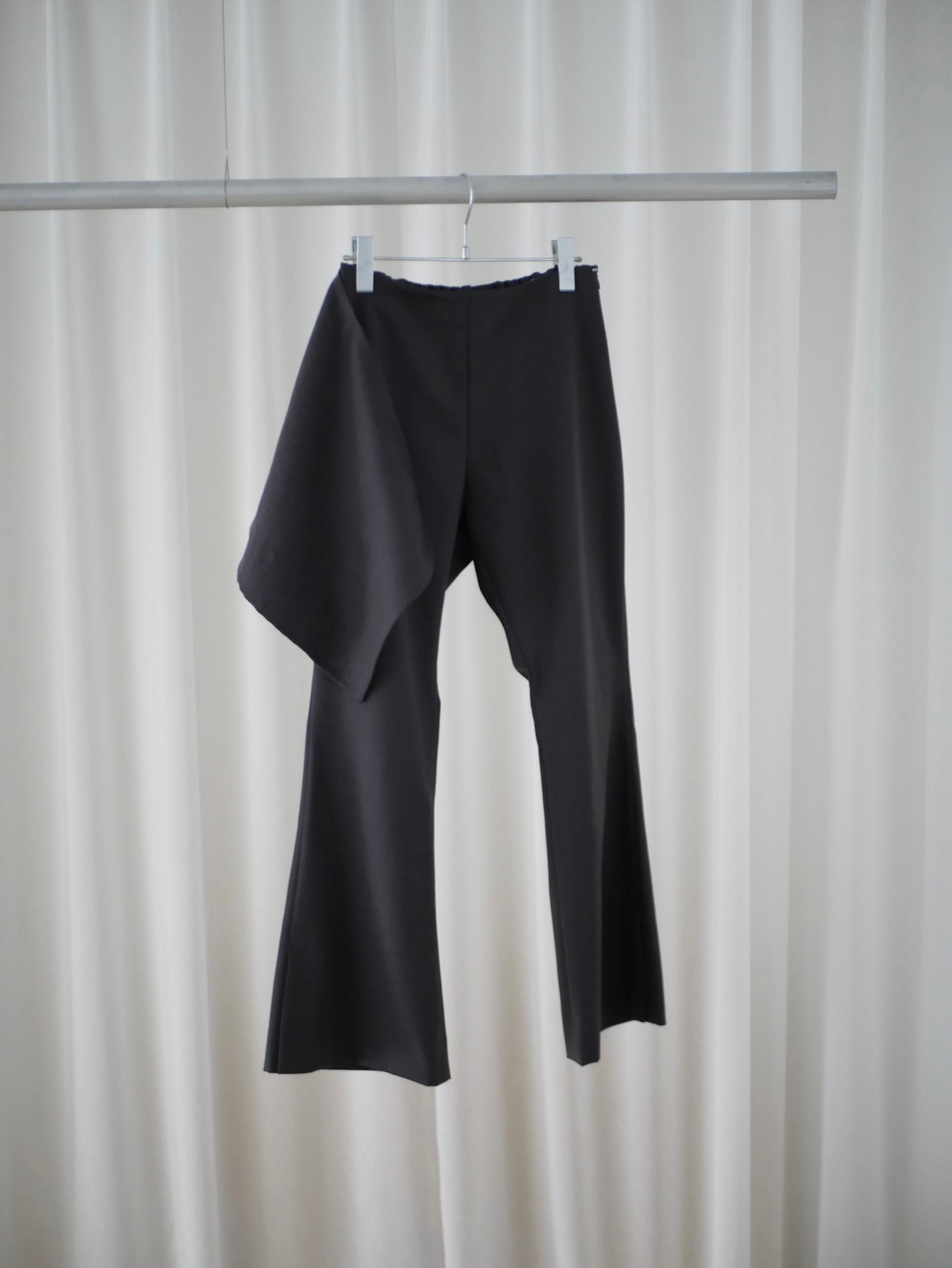 〔plain〕Plain lap pants