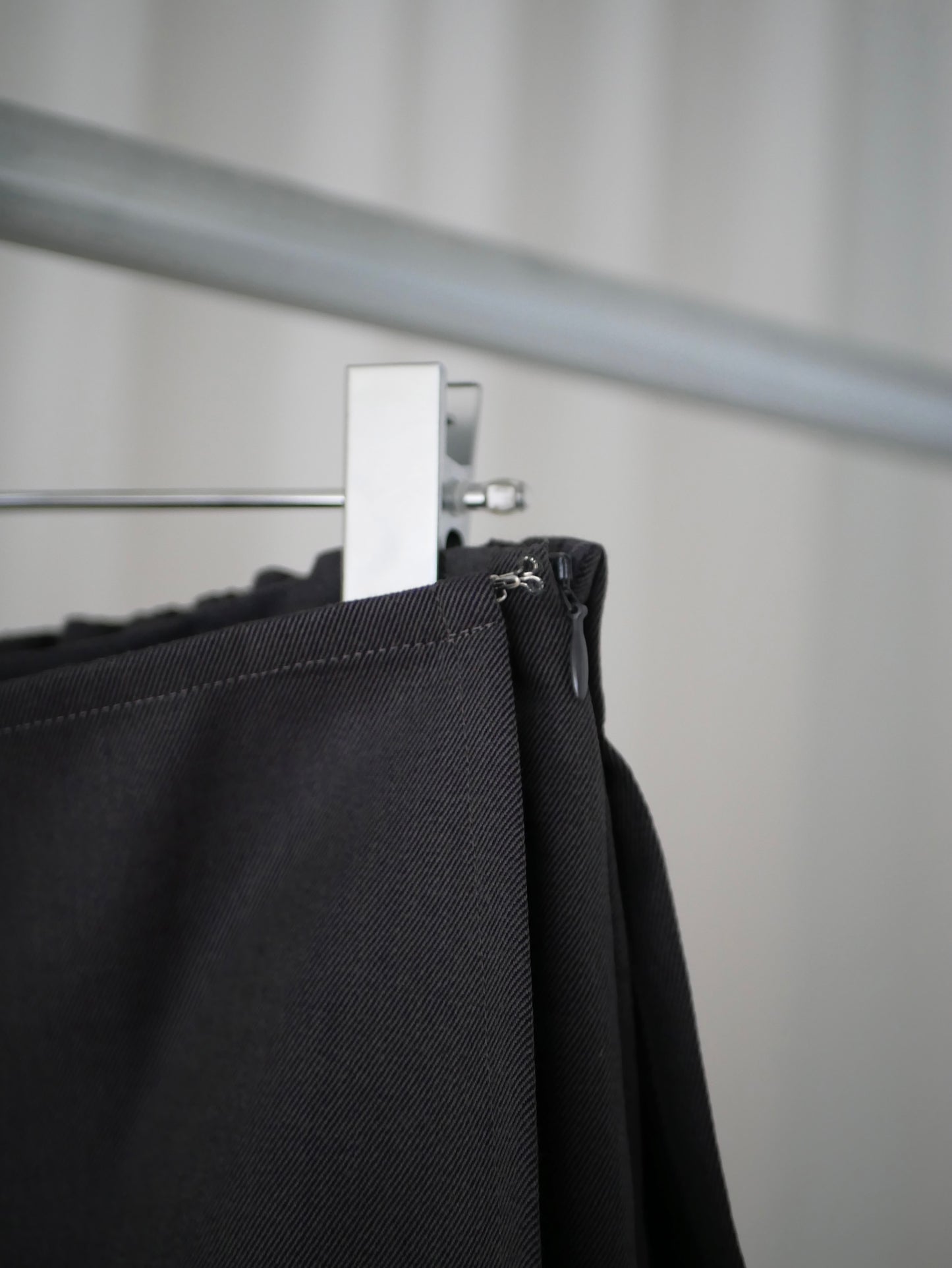 〔plain〕Plain lap pants