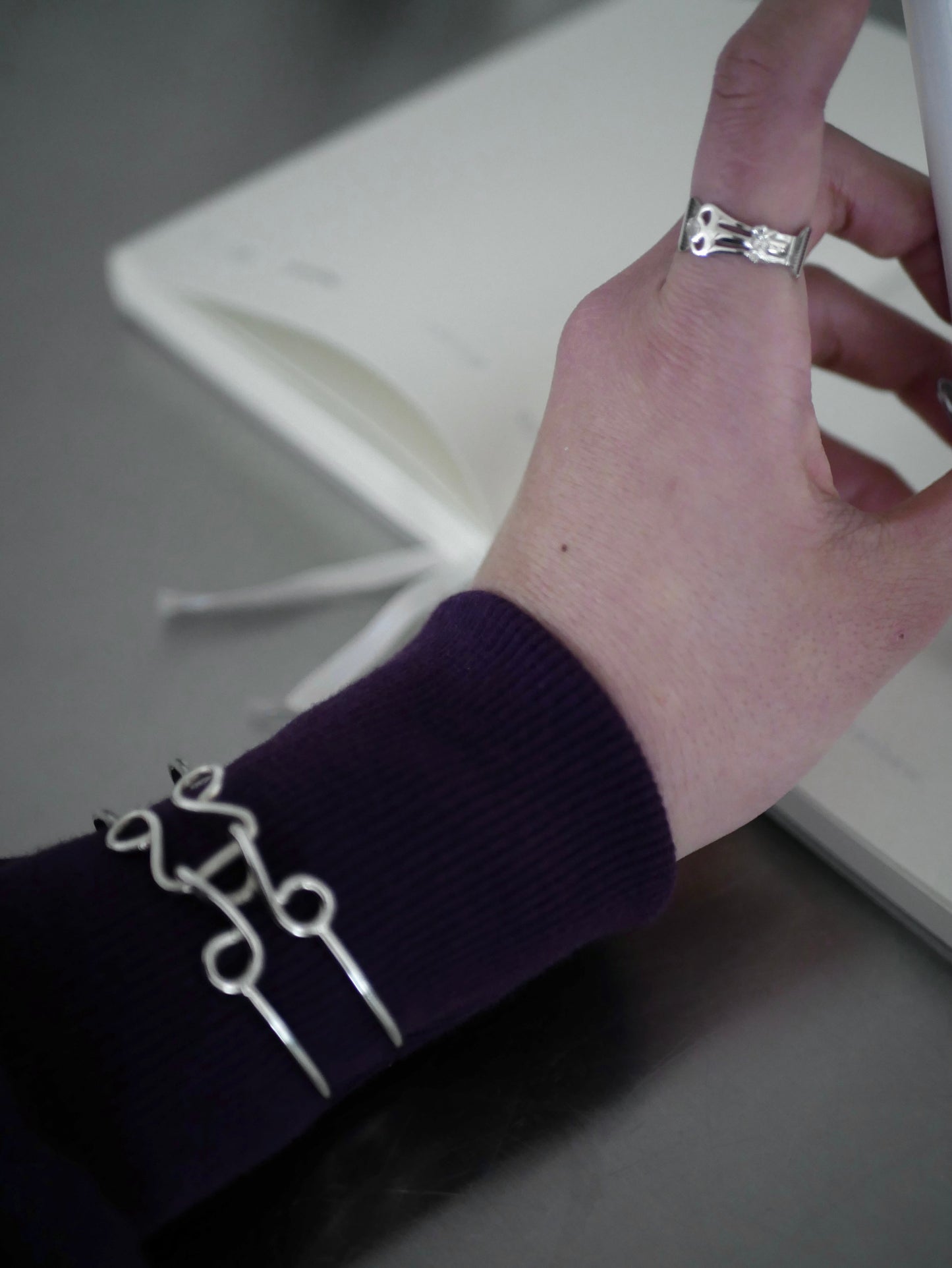〔small article〕Silver Hook bangle「ホックをジュエリーと定義」