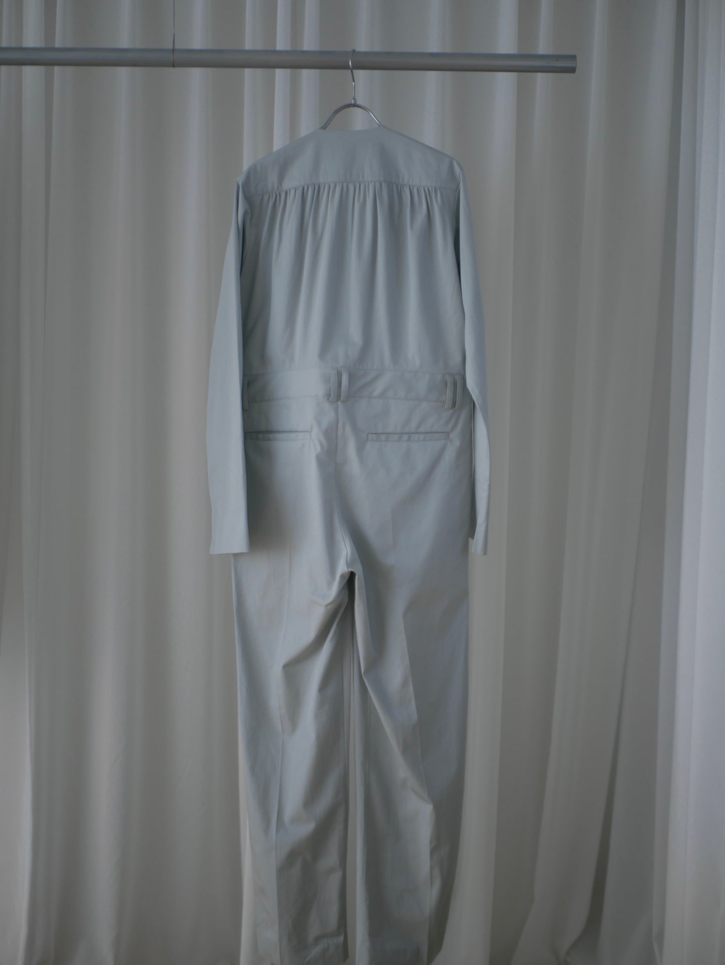 〔plain〕Plain V neck jump suits