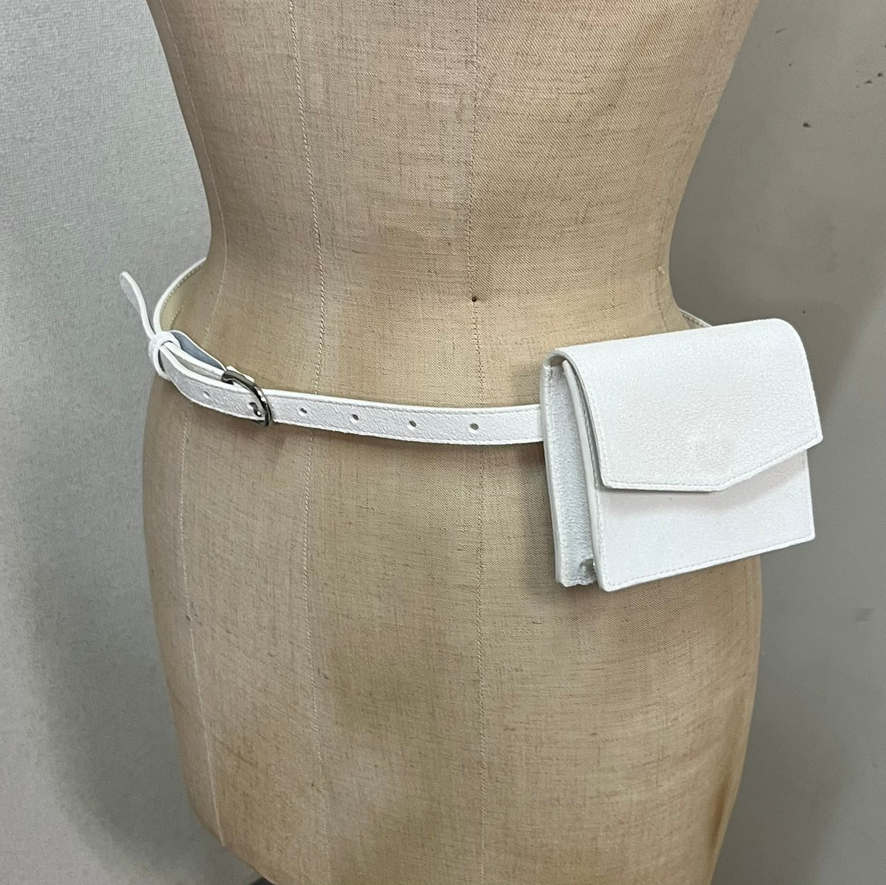 〔rich〕Two-way leather pouch belt