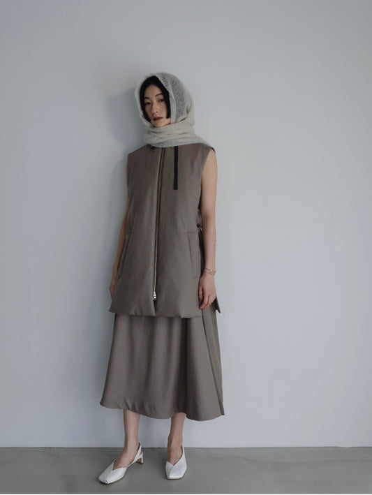 【Last one】〔plain〕 Slit inner vest「温度も装いも、さりげなく調整」