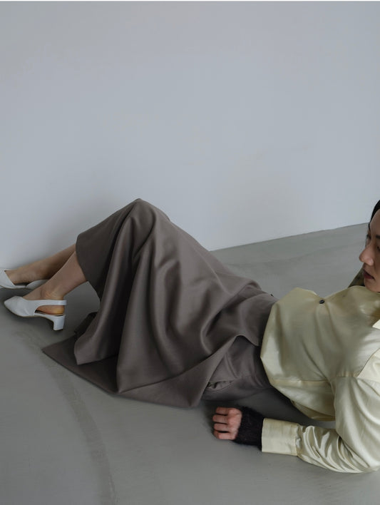 〔rich〕 Handkerchief rap skirt「立体とドレープの間で」