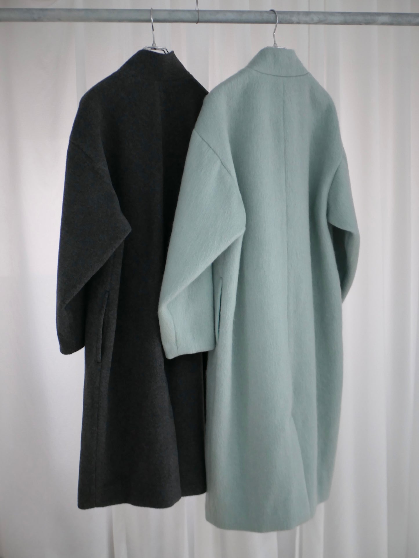 〔plain〕Plain cocoon coat