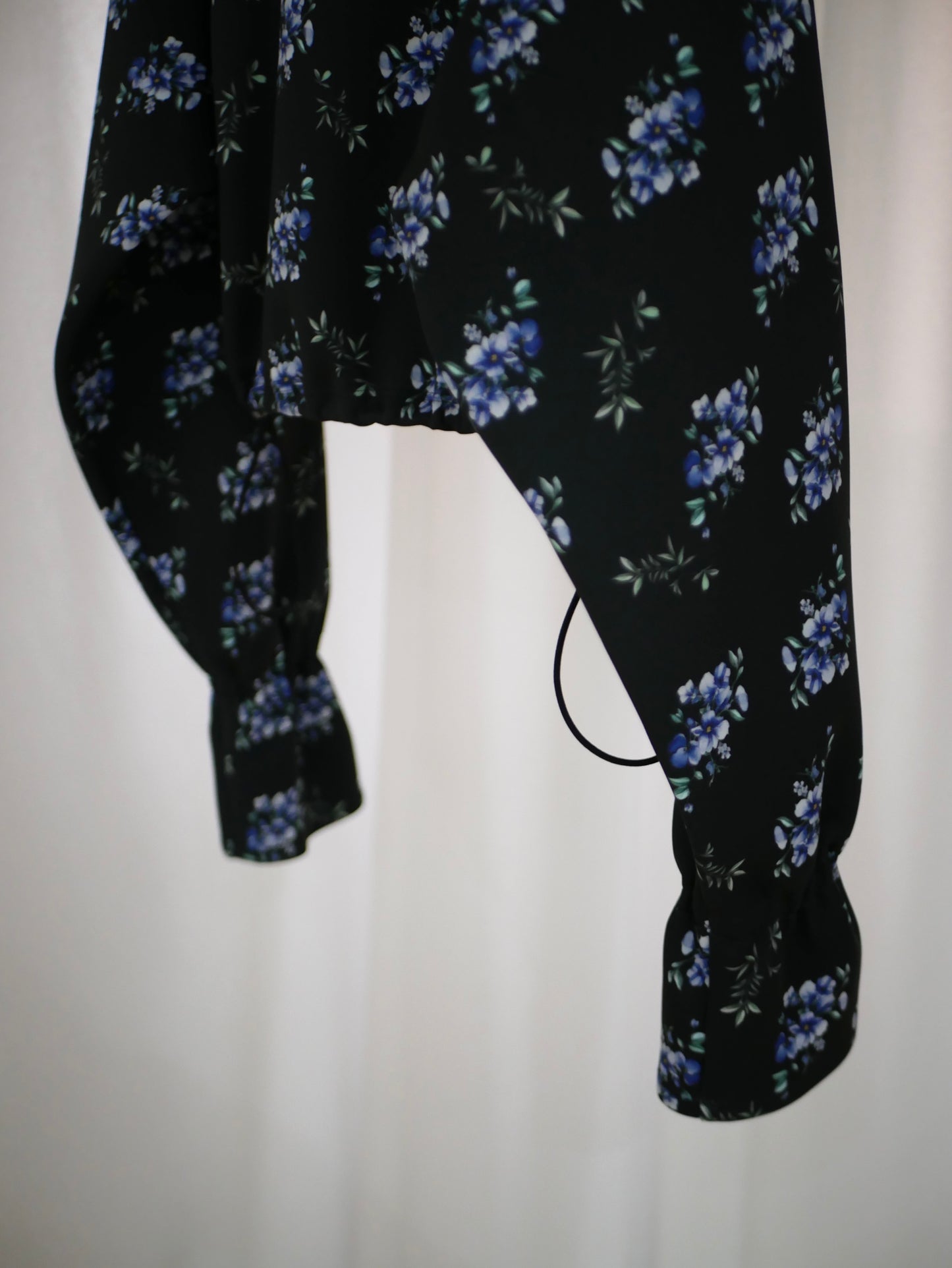〔louise〕 Louise flare pullover・Flower