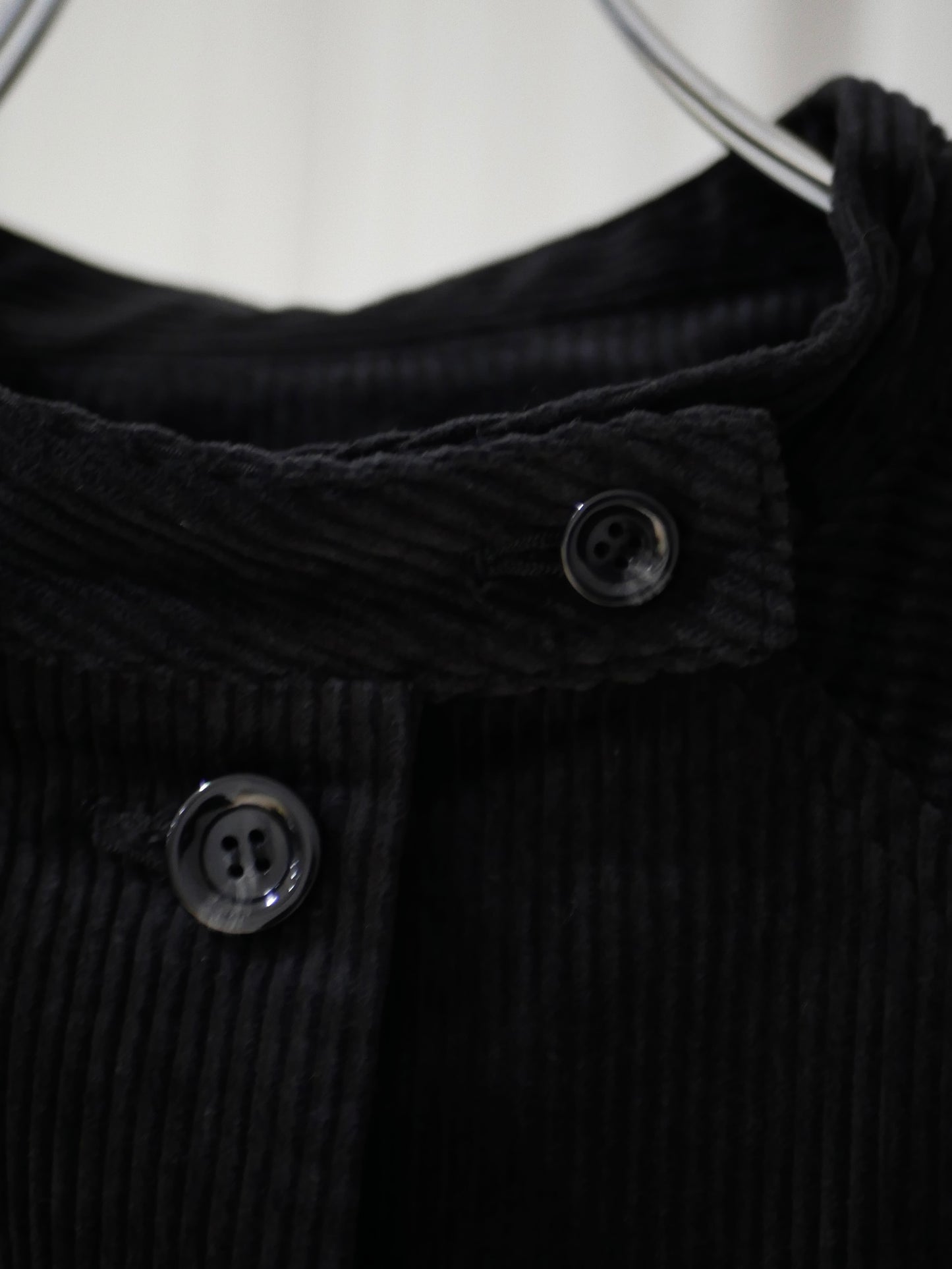 [Last one] [rich] Boyish flare coat in corduroy. "A shadowy presence."