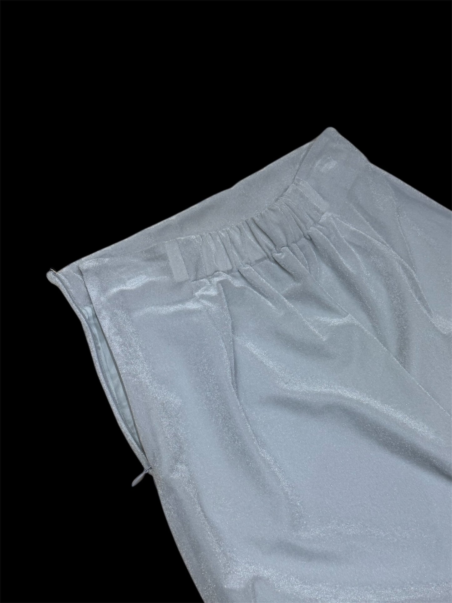 〔plain〕Sheer velour slit skirt「足元に静かな余白」