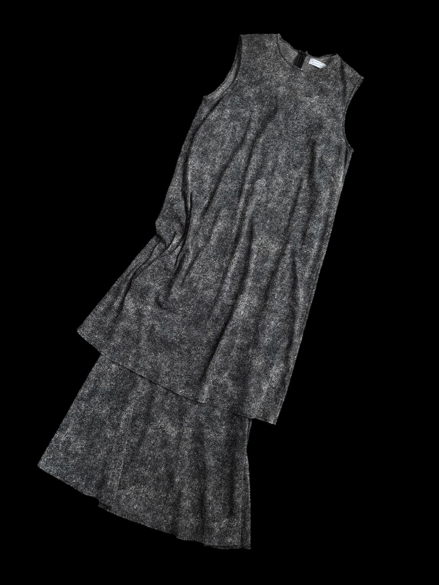 [Last one] [plain] See-through layered dress "A dress that blends into your skin"