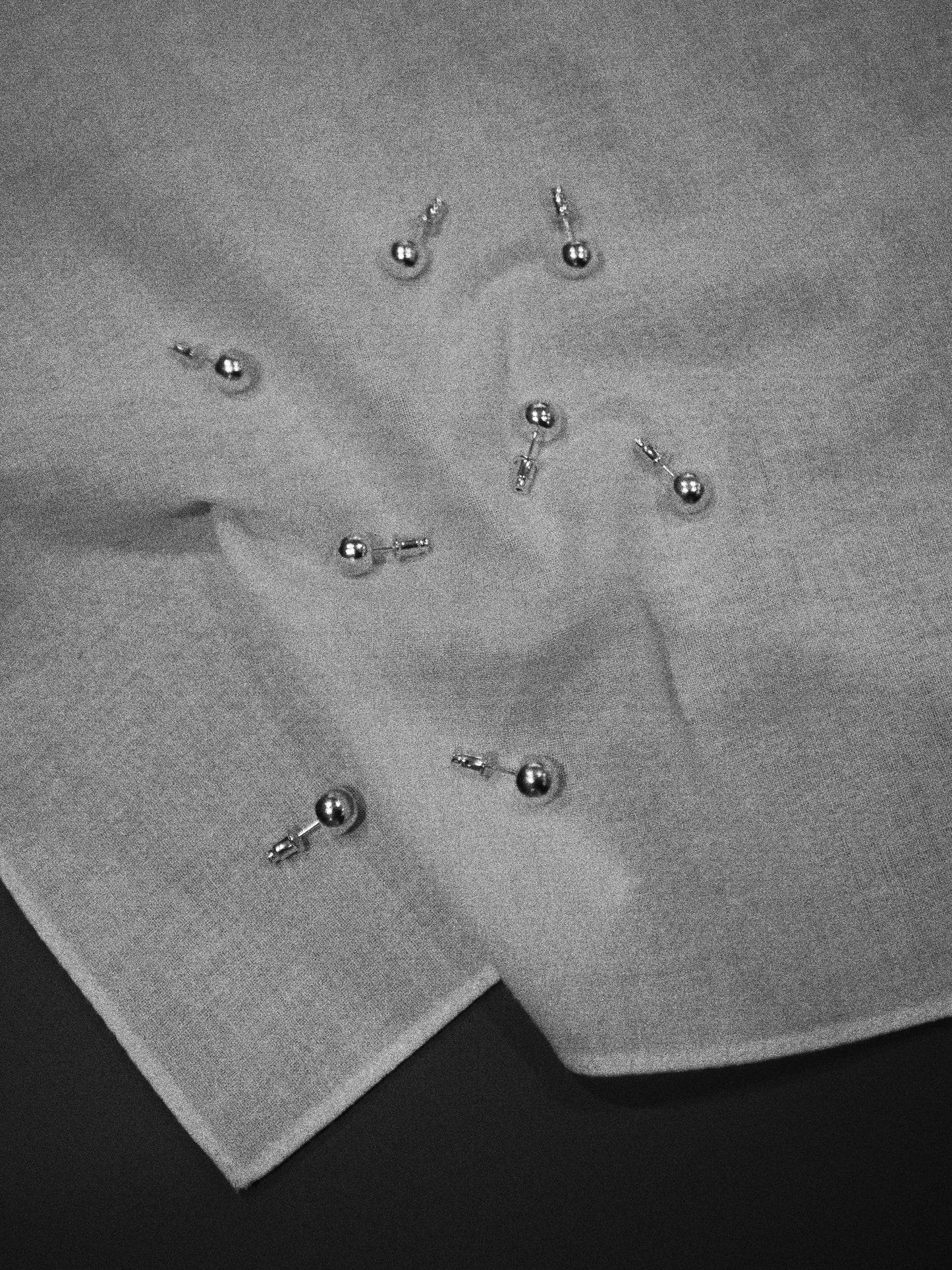 [Last one] [small article] Alazan piercing (2 pieces) "Add another layer of serenity"