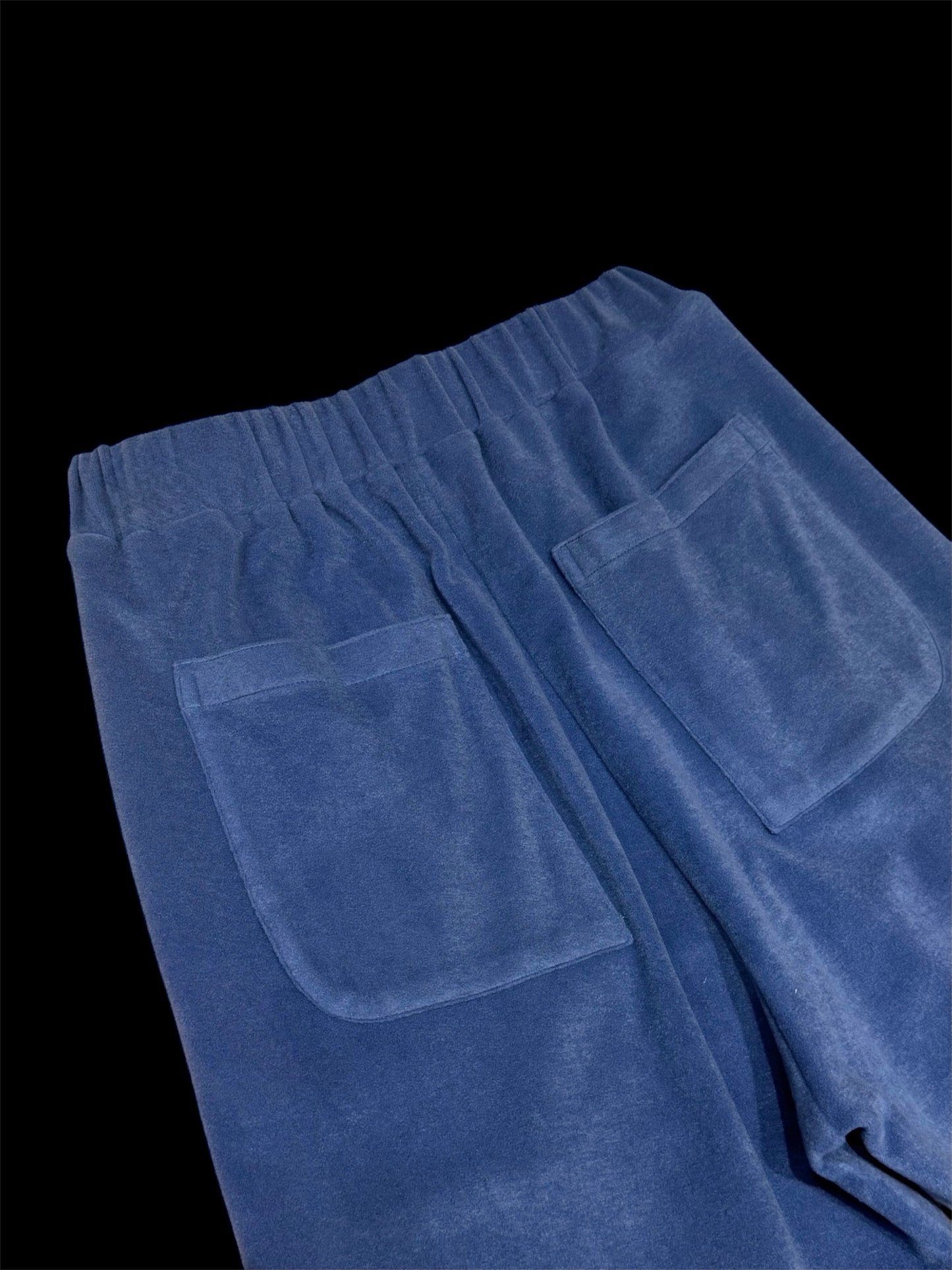 [Louise] Louise slit hem pants "Cuddle with relaxation"