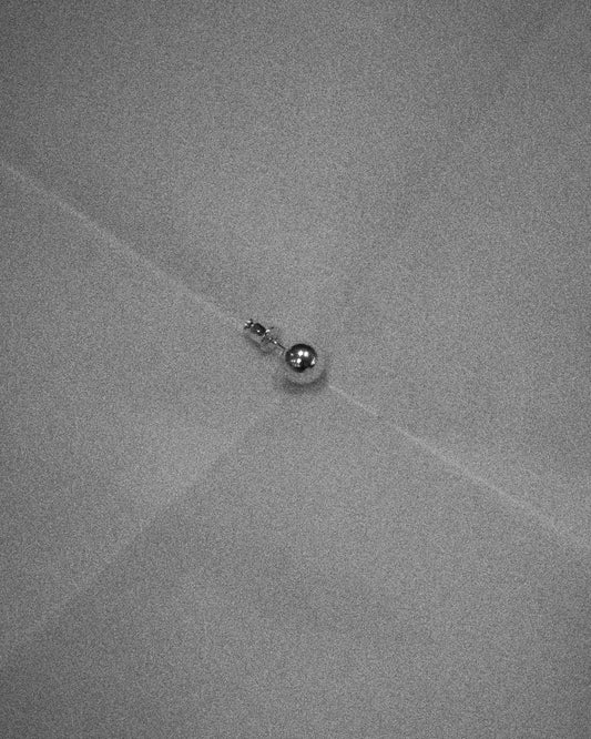 [Orders accepted until June 30th] [Small article] Alazan piercing (1 piece) [Made to order] "Quietly floating silver grains"