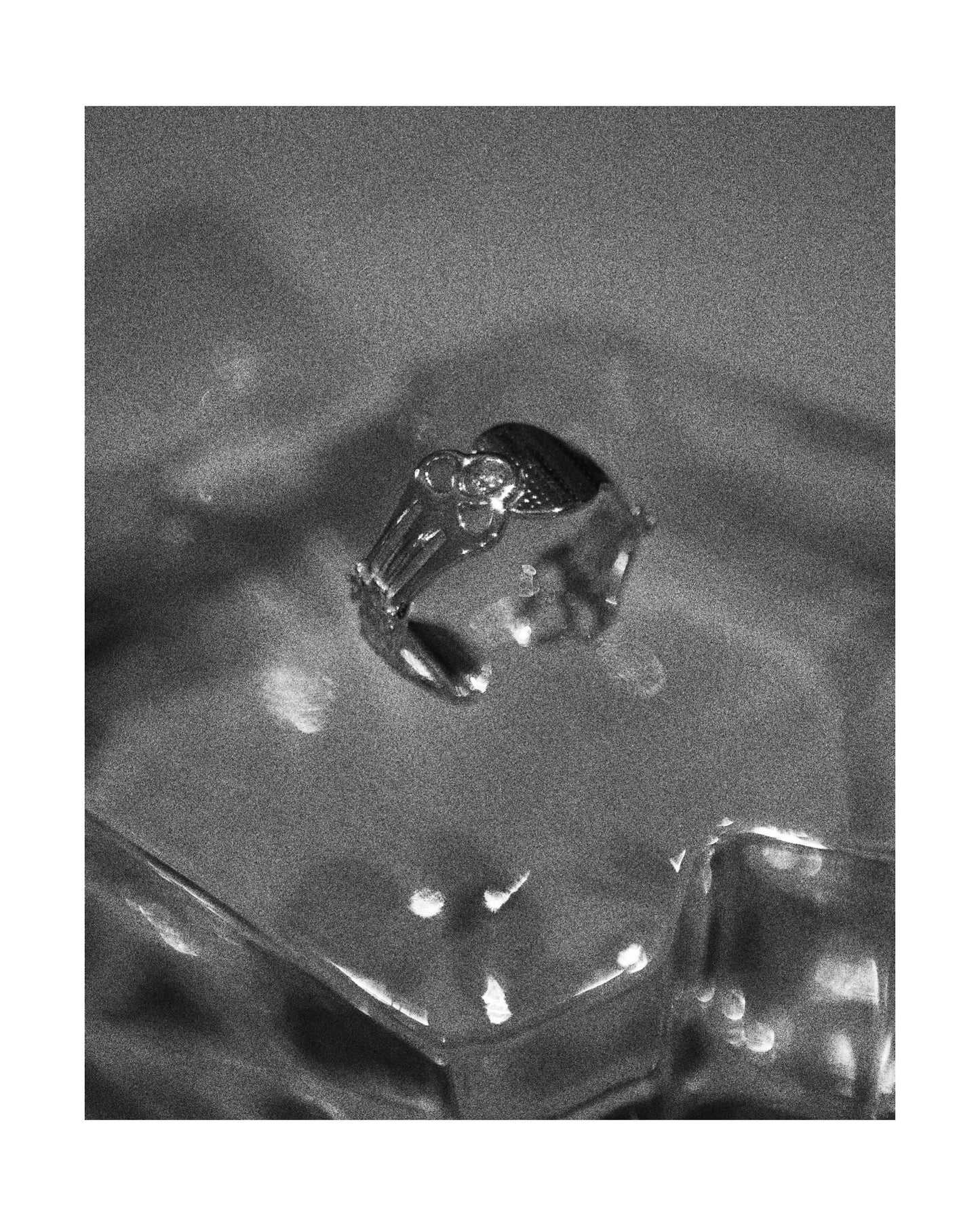 [Last one] [small article] Silver ear flat ring "Memory of earrings"