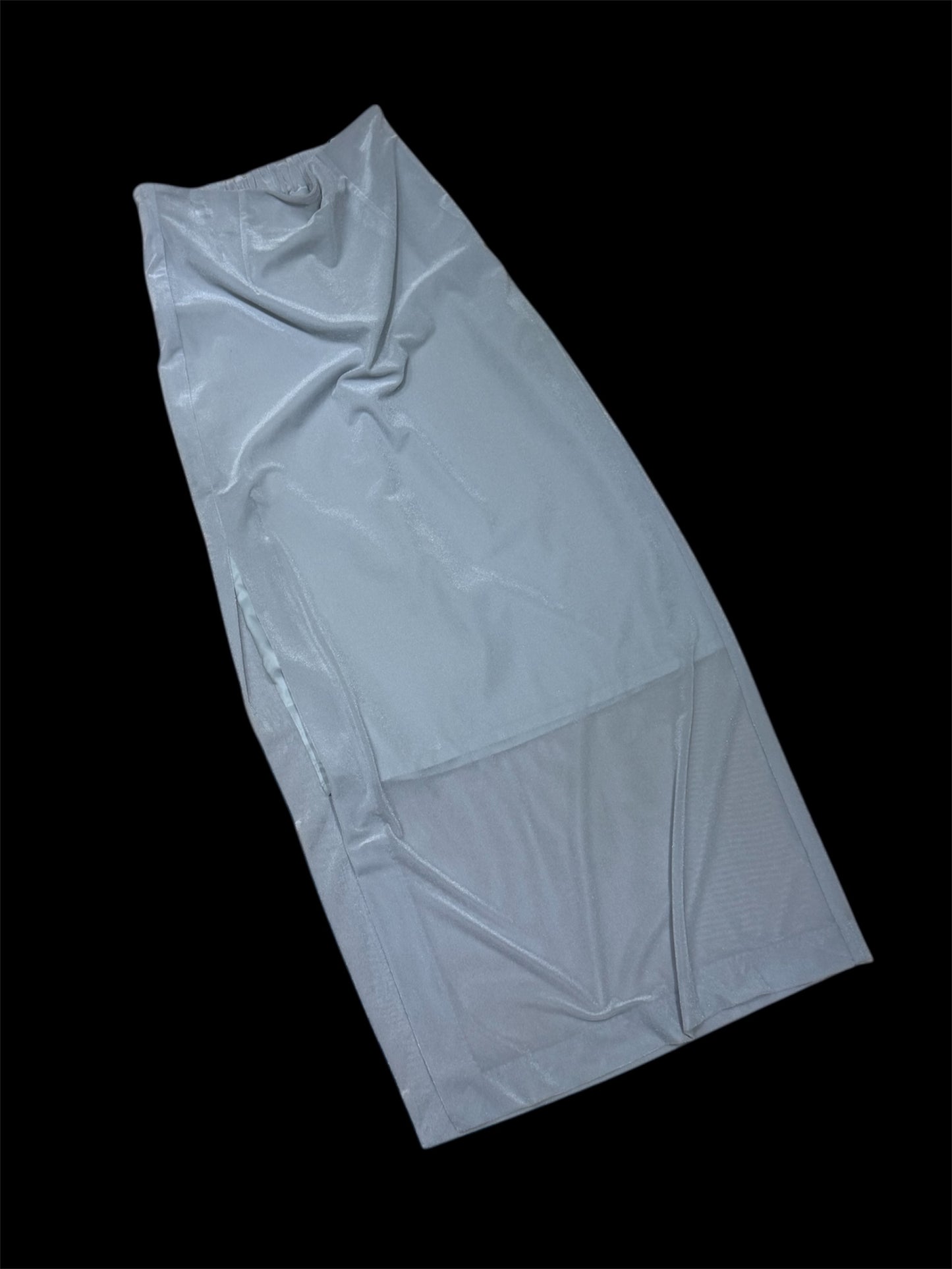 〔plain〕Sheer velour slit skirt「足元に静かな余白」