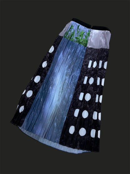 〔rich〕Collage print pleats skirt「断片の中をすべる風」
