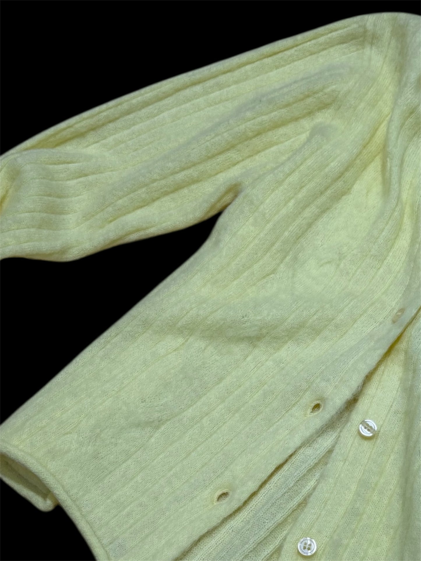 [plain] Soft air cardigan "Wear light colors"