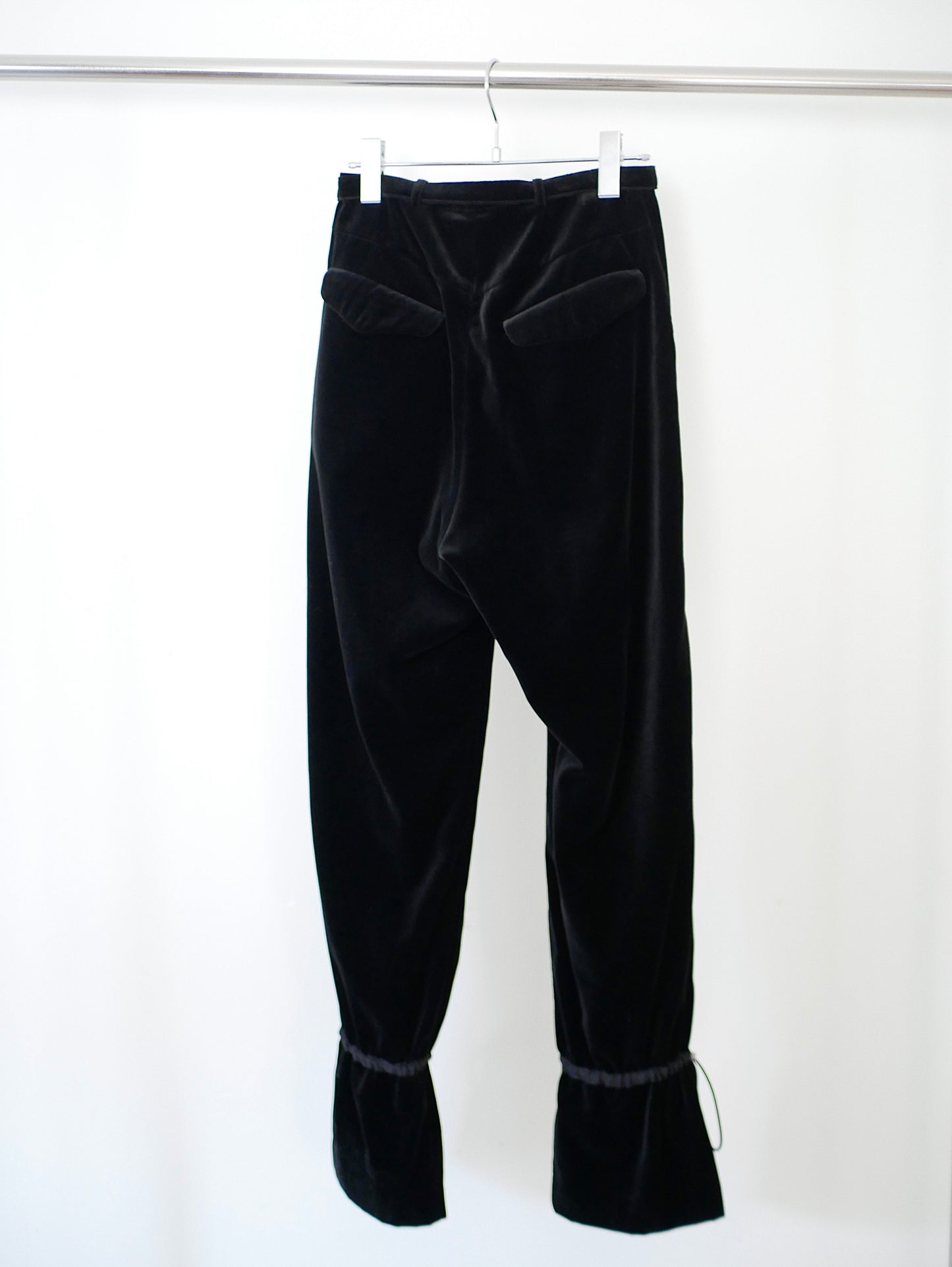 [Last one] [rich] Silver hook &amp; shirring pants "A quiet statement at your feet"