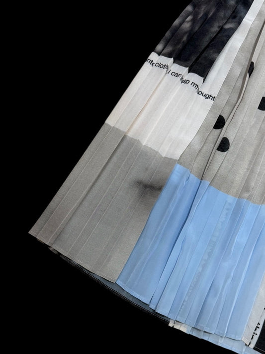 [rich] Collage print pleats skirt "Wind gliding through fragments"