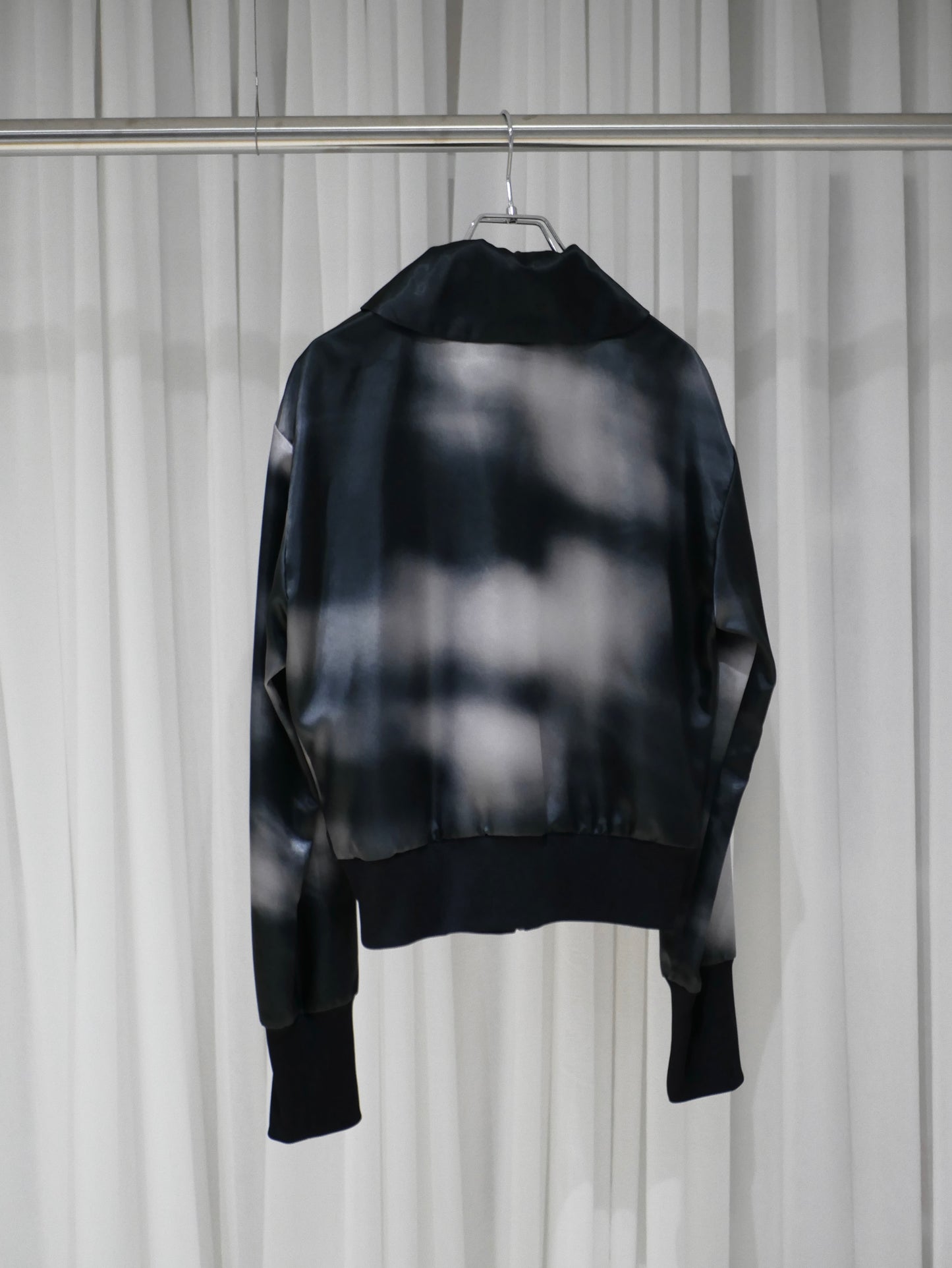 ◼︎Short print blouse〔rich〕