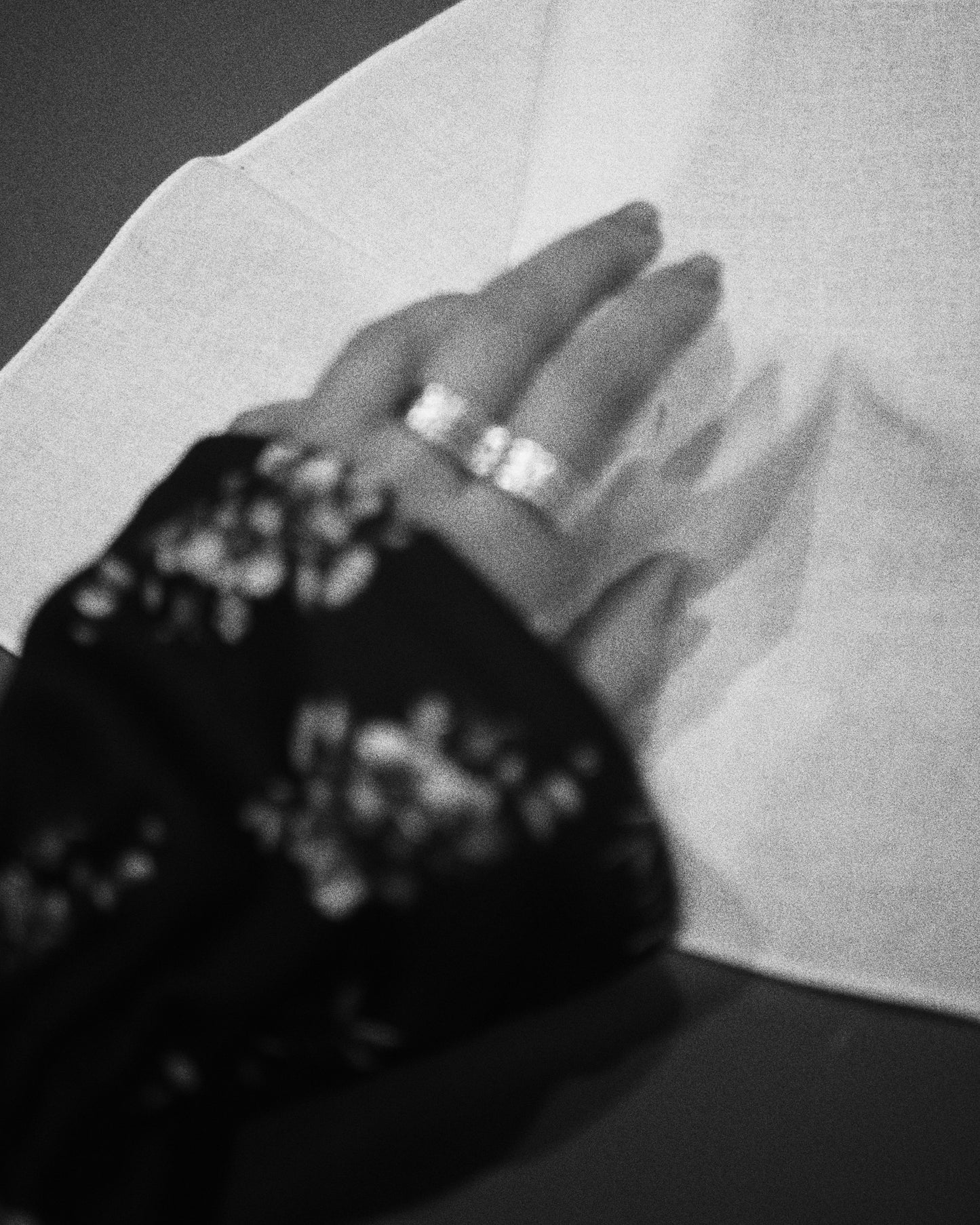 [Small article] Arch double ring "A small product on your finger"