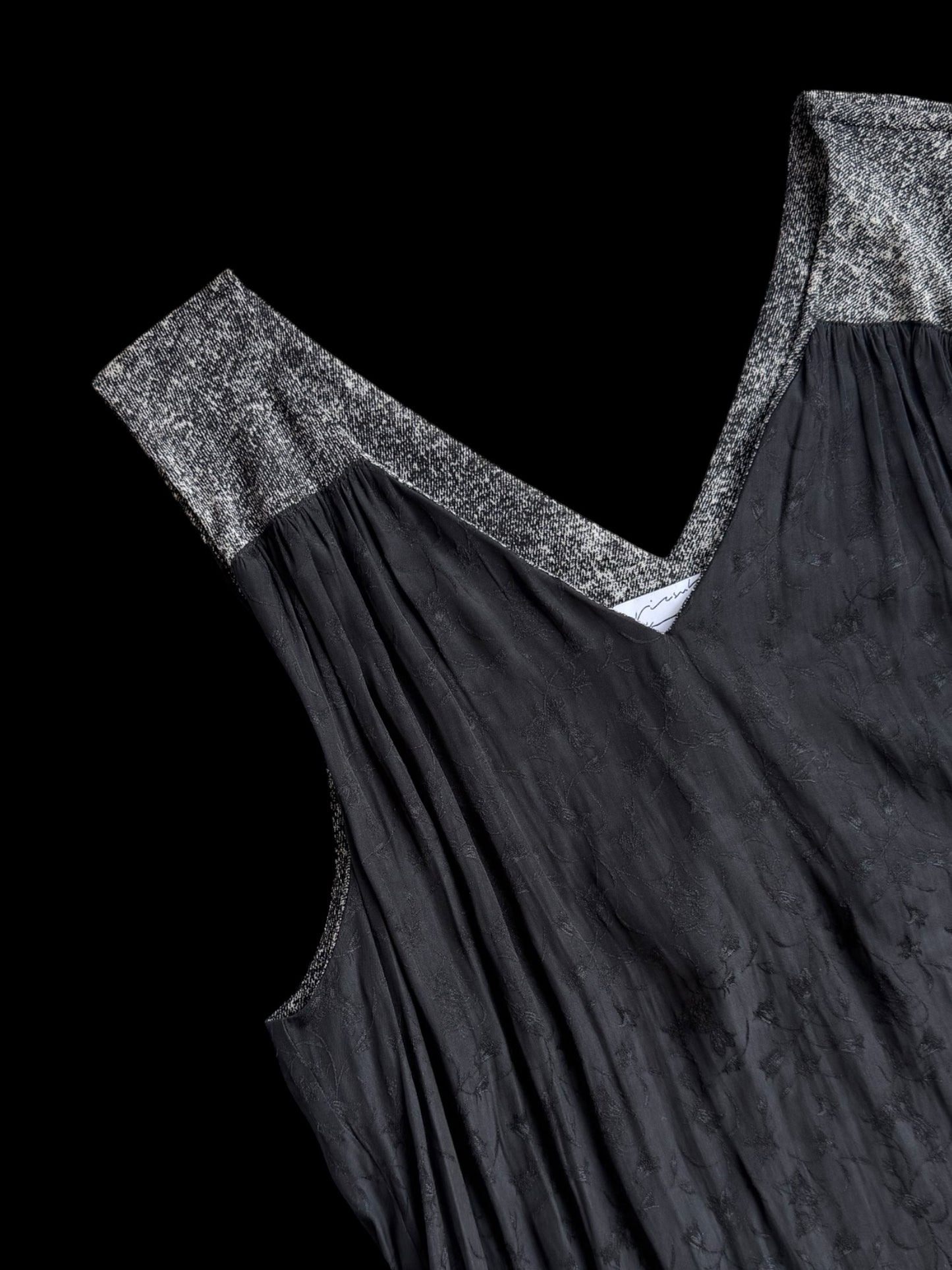 [Last one] [plain] See-through layered dress "A dress that blends into your skin"